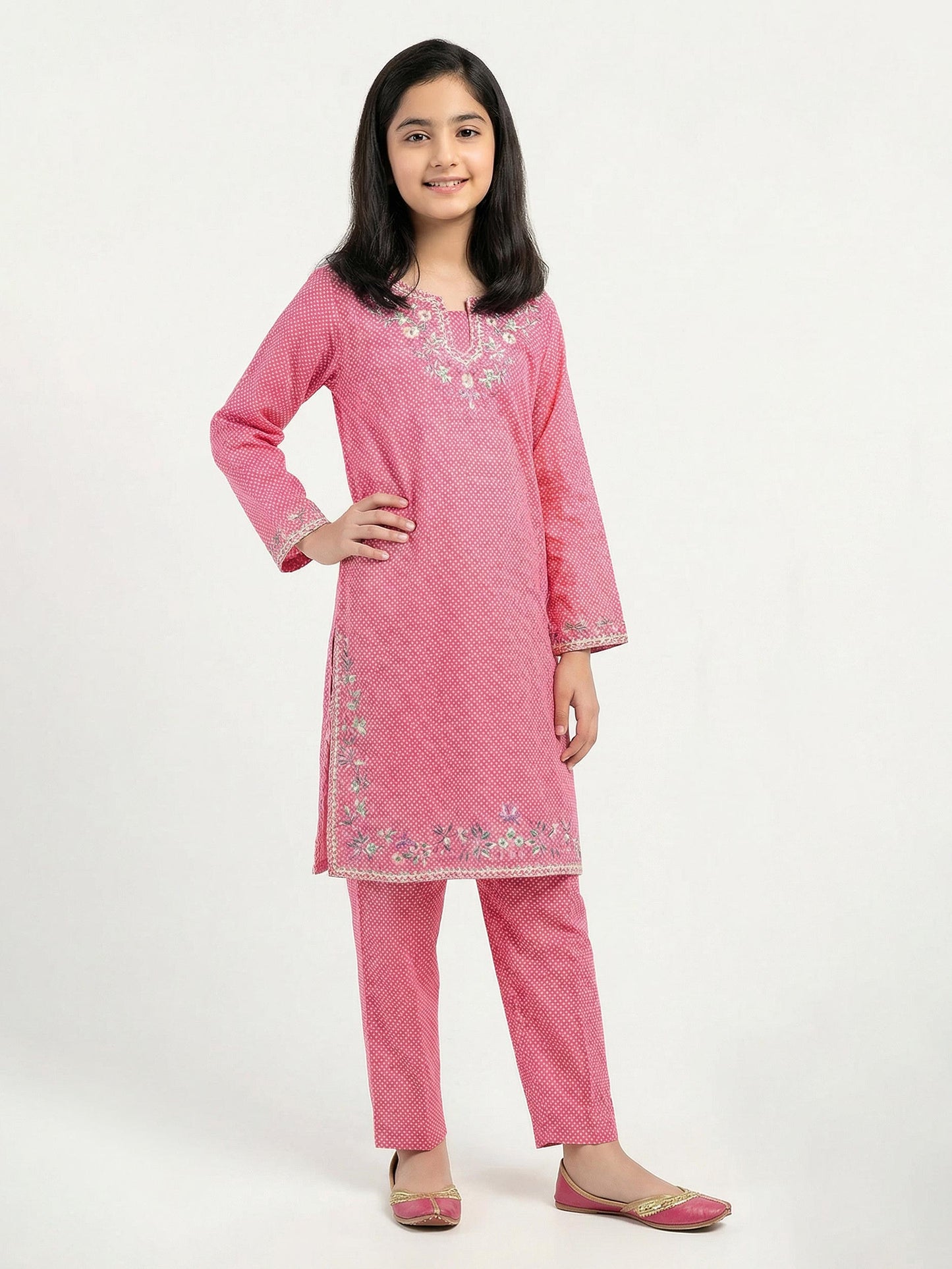 2 Piece Khaddar Suit- Embroidered (Pret)
