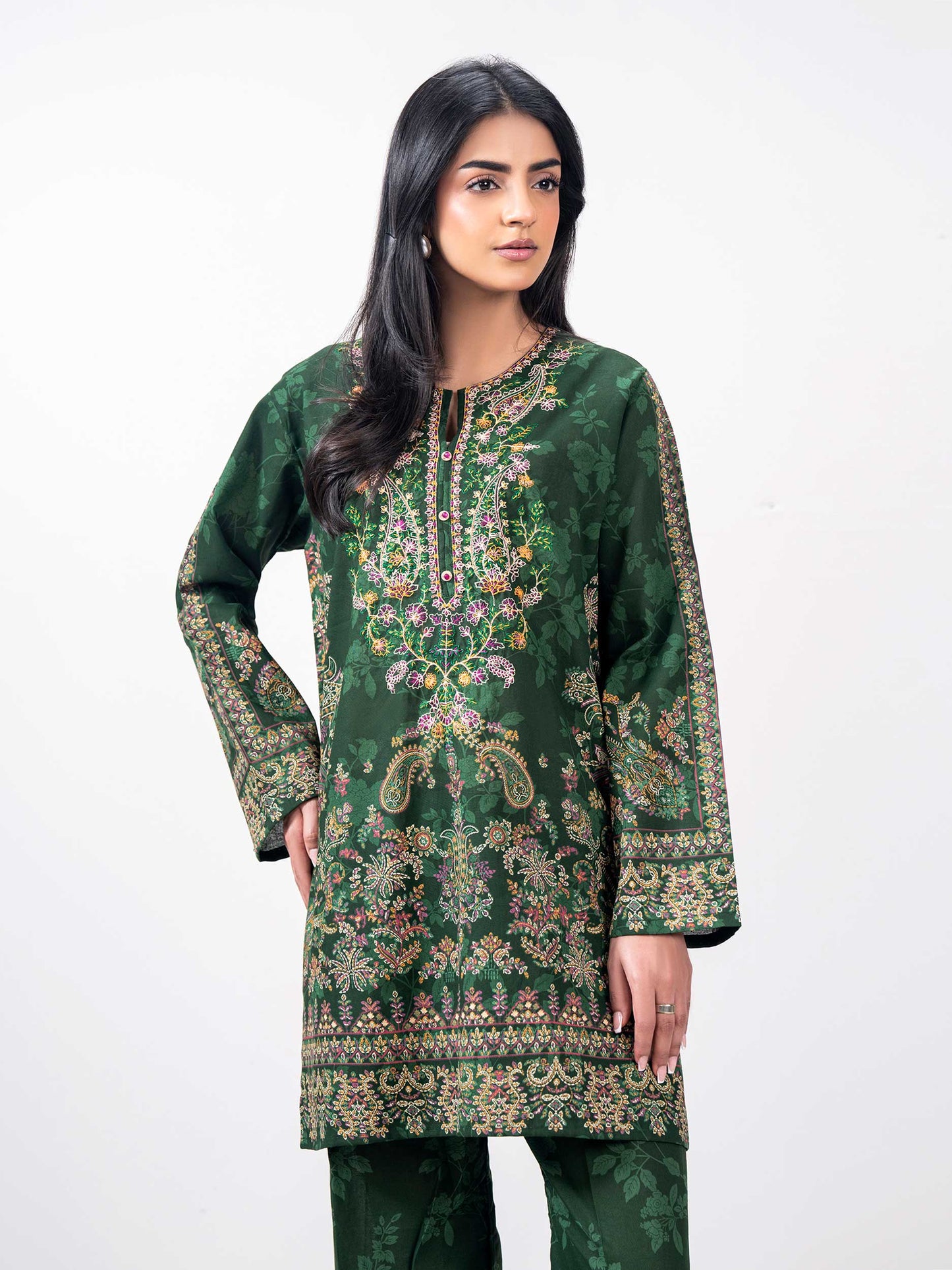 2 Piece Khaddar Suit- Embroidered (Pret)