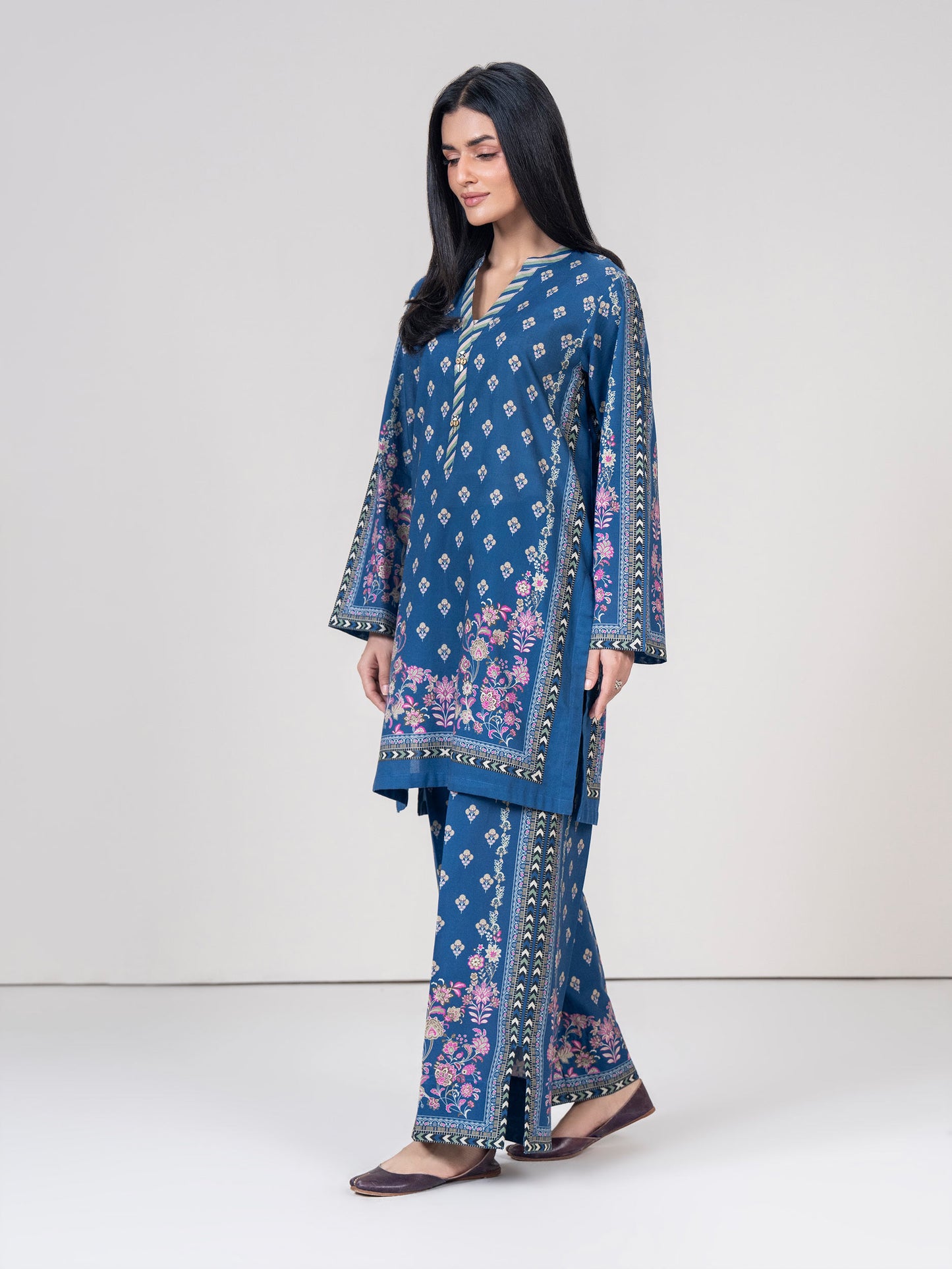 2 Piece Khaddar Suit (Pret)