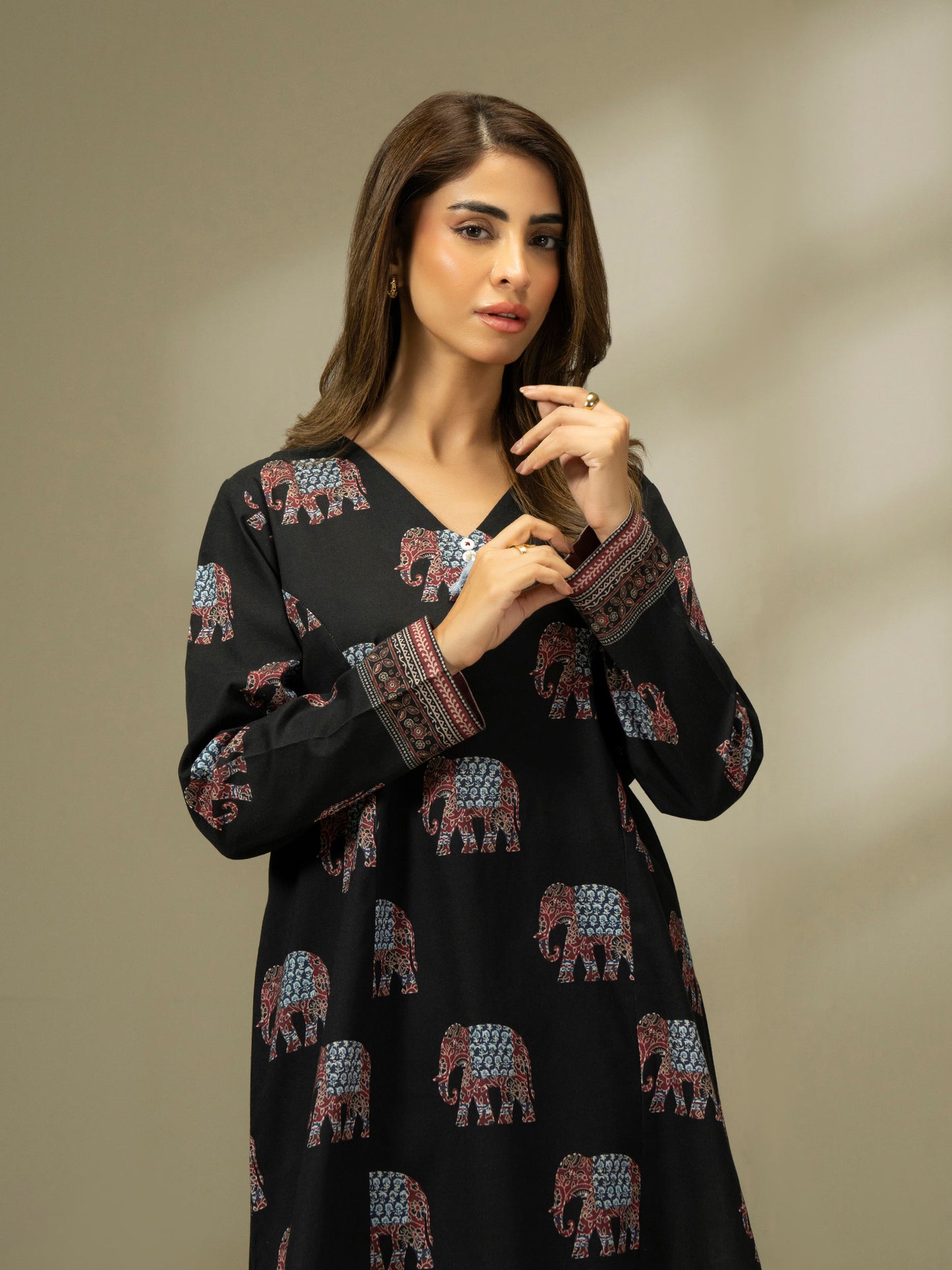 2 Piece Khaddar Suit-Printed (Pret)