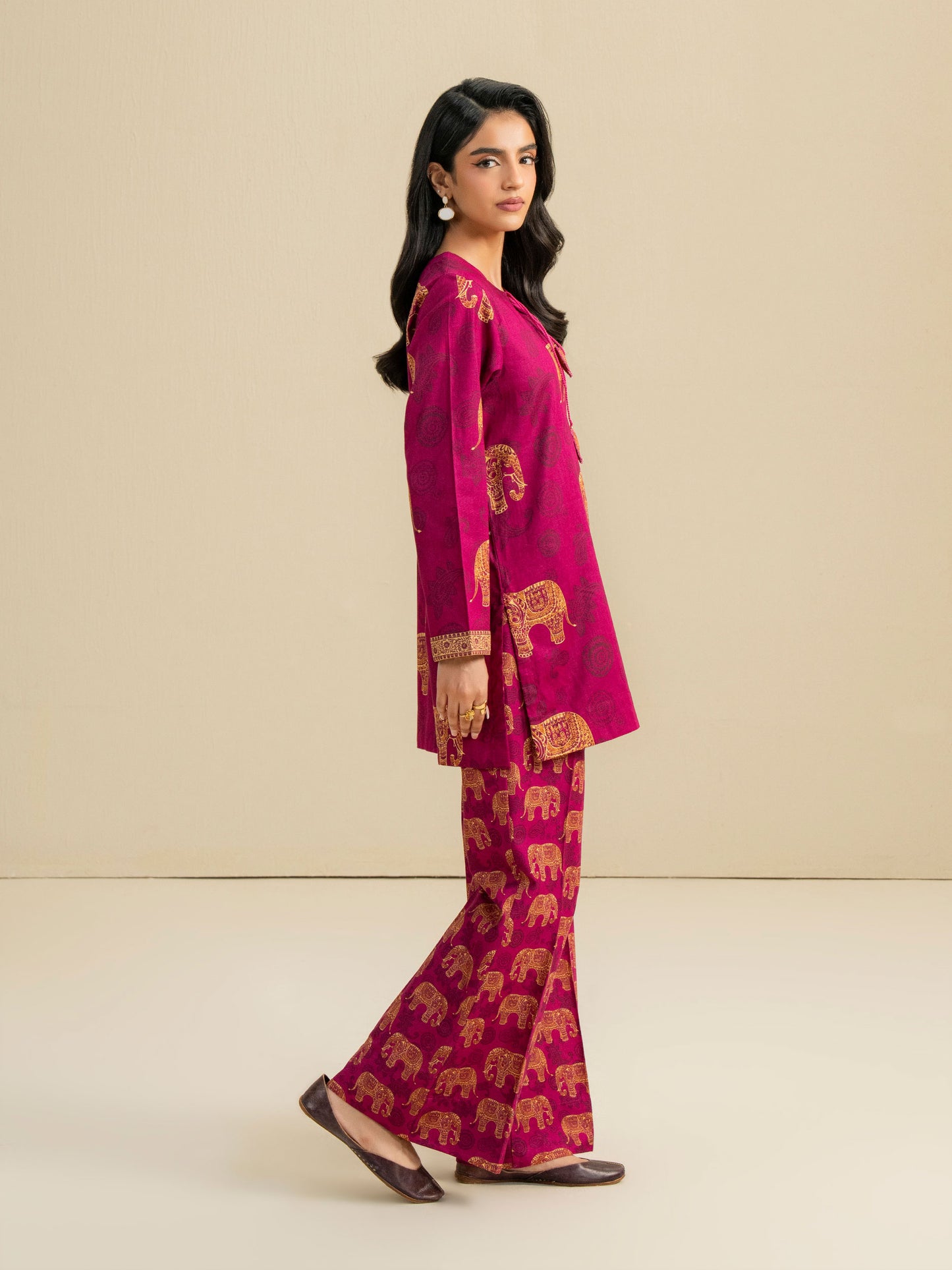 2 Piece Khaddar Suit-Printed (Pret)