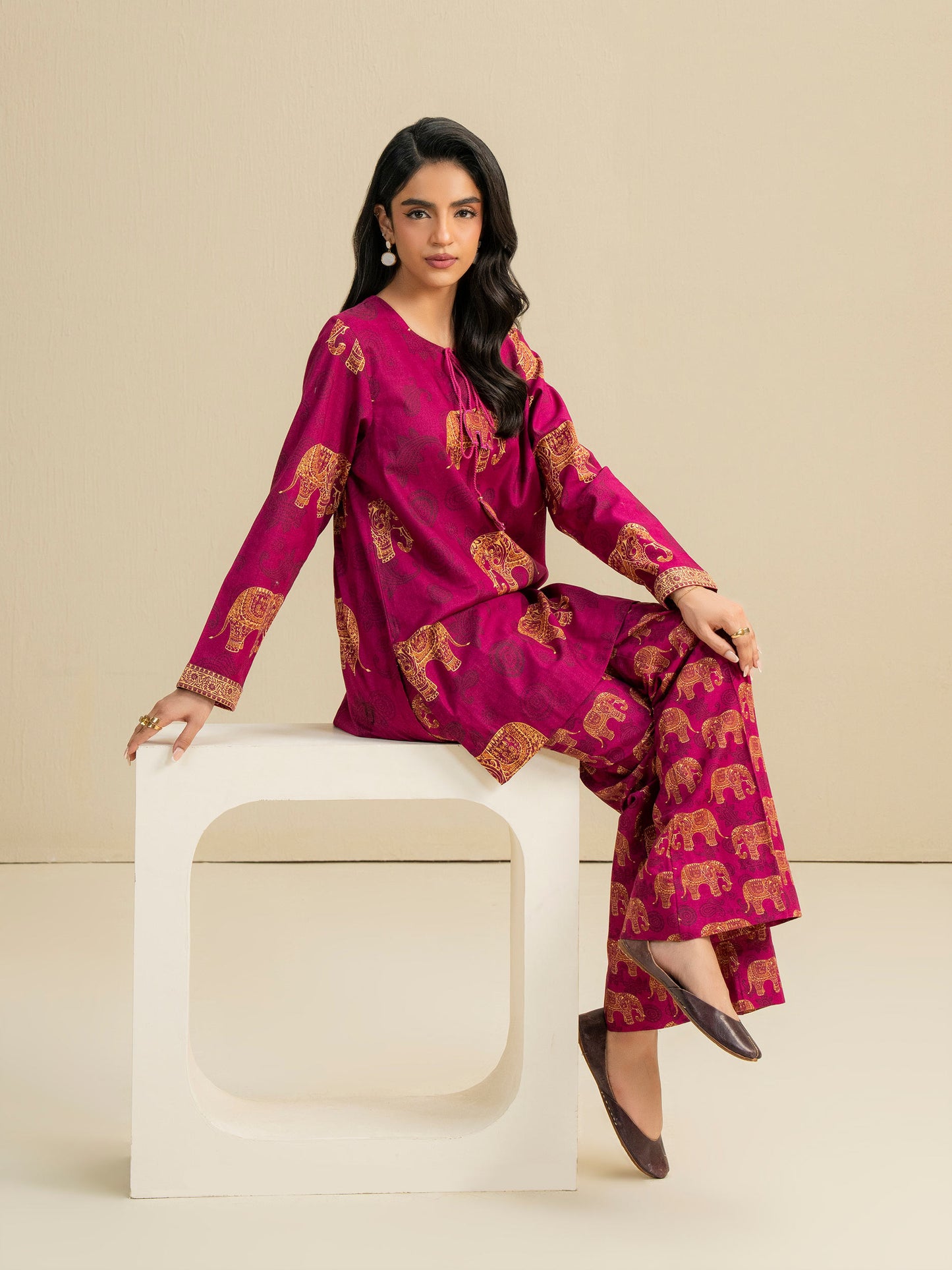 2 Piece Khaddar Suit-Printed (Pret)