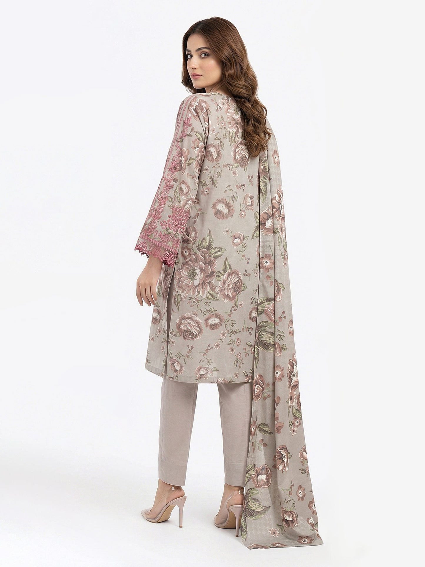 3 Piece Khaddar Suit- Embroidered (Pret)