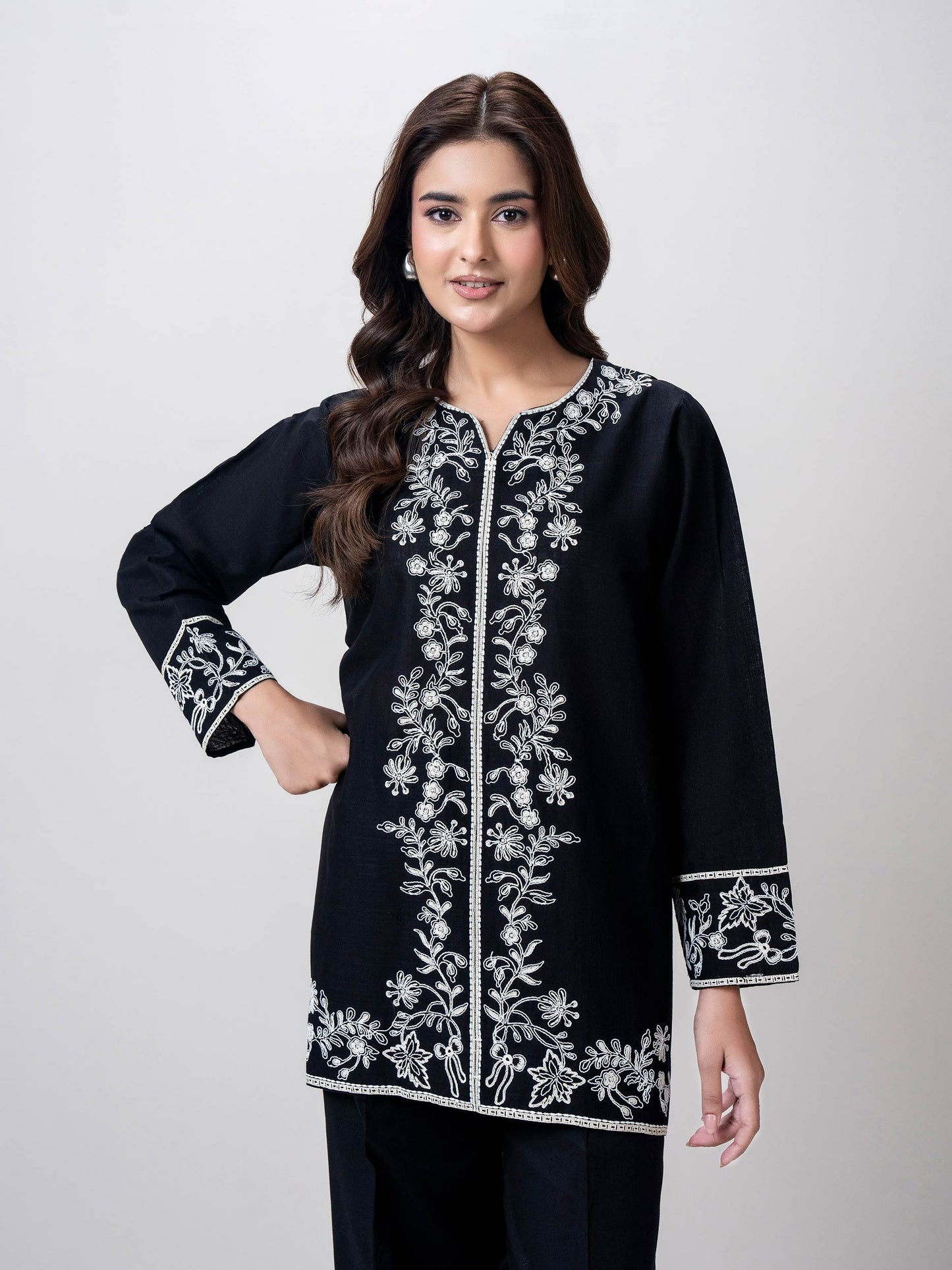 Slub Khaddar Co-ord- Embroidered