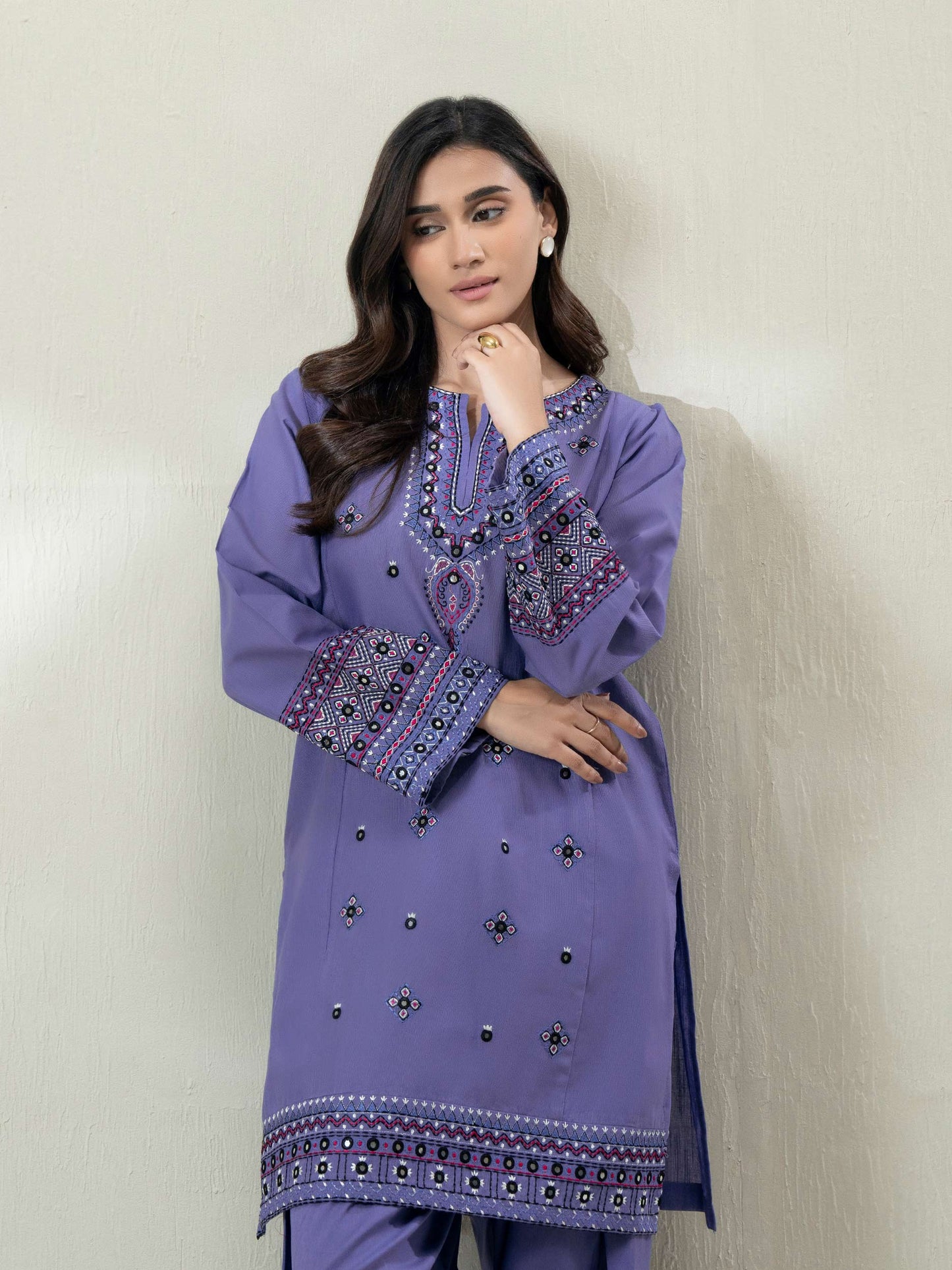 2-Piece Slub Khaddar Suit-Embroidered (Pret)