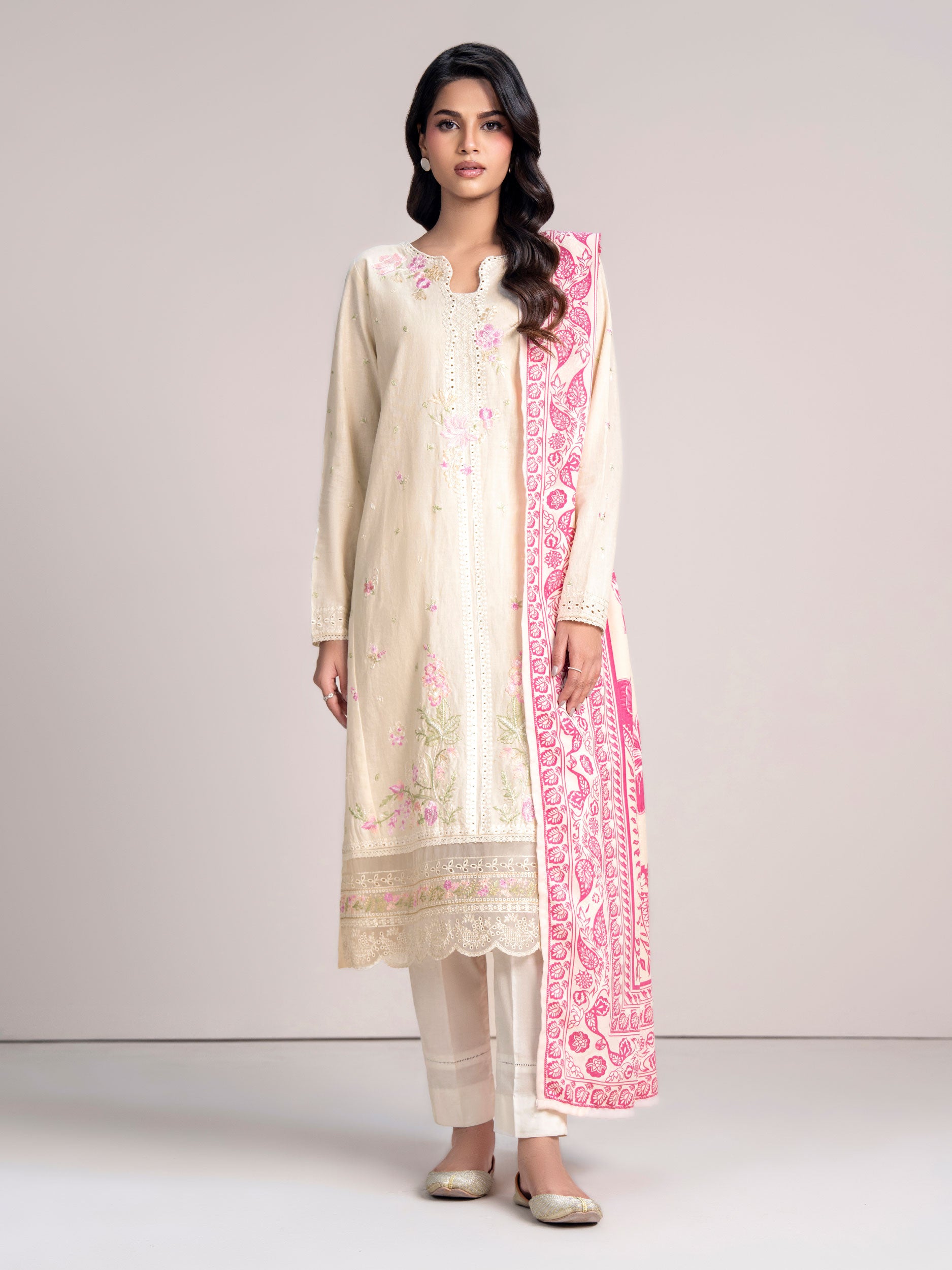 Retail Price: 8,999/-PKR