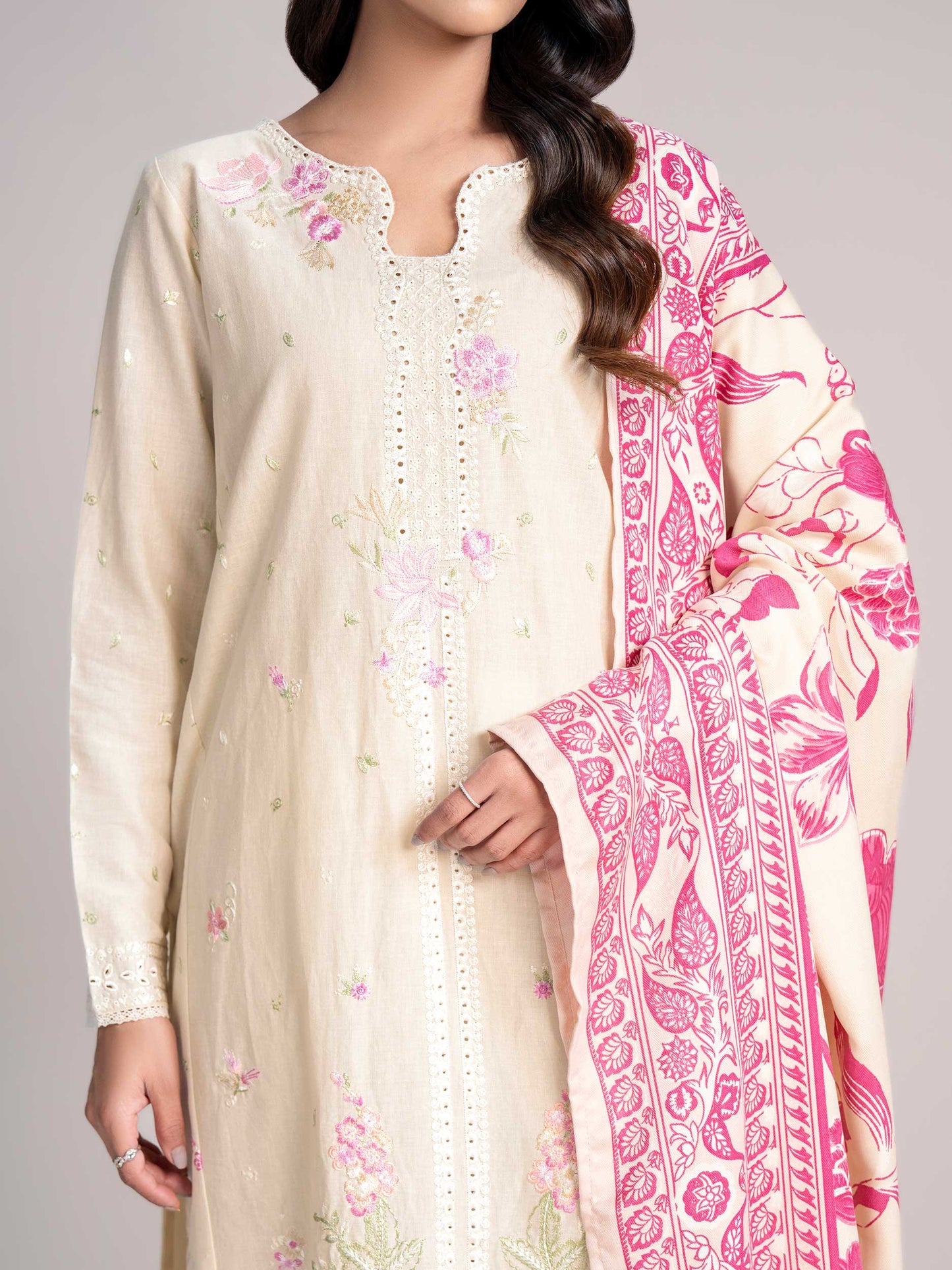 2-Piece Khaddar Suit- Embroidered (Pret)