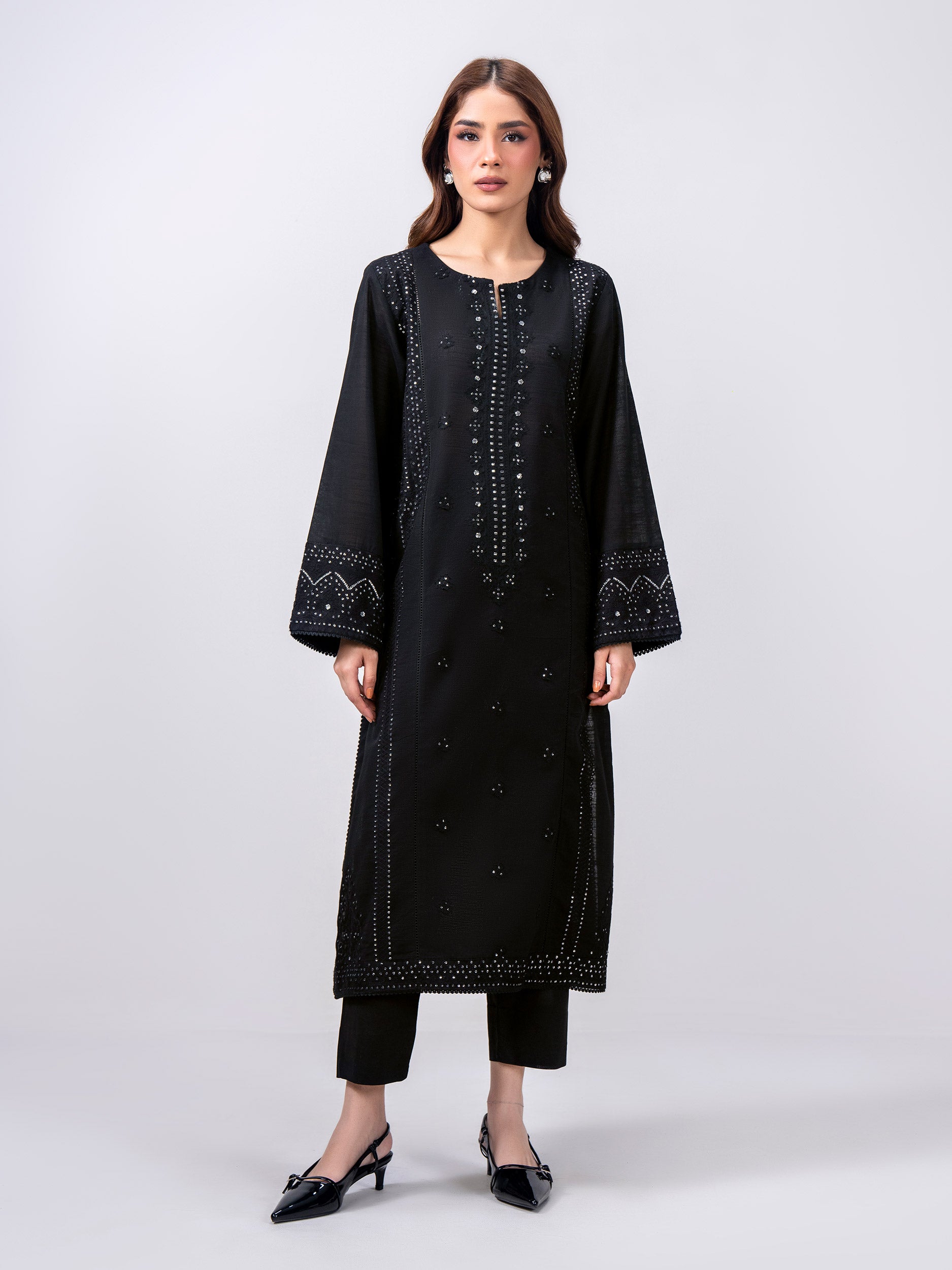 Retail Price: 8,999/-PKR