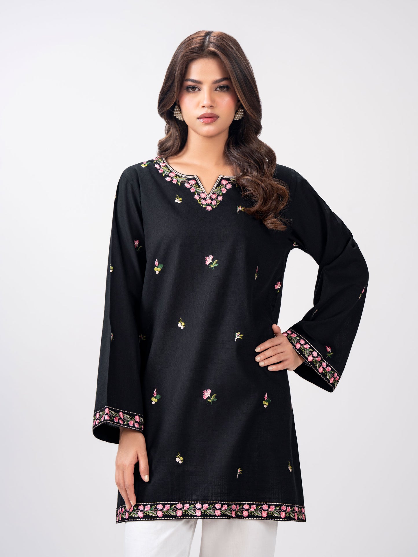 Slub Khaddar Kurti- Embroidered (Pret)