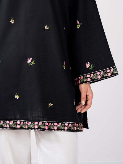 Slub Khaddar Kurti- Embroidered (Pret)
