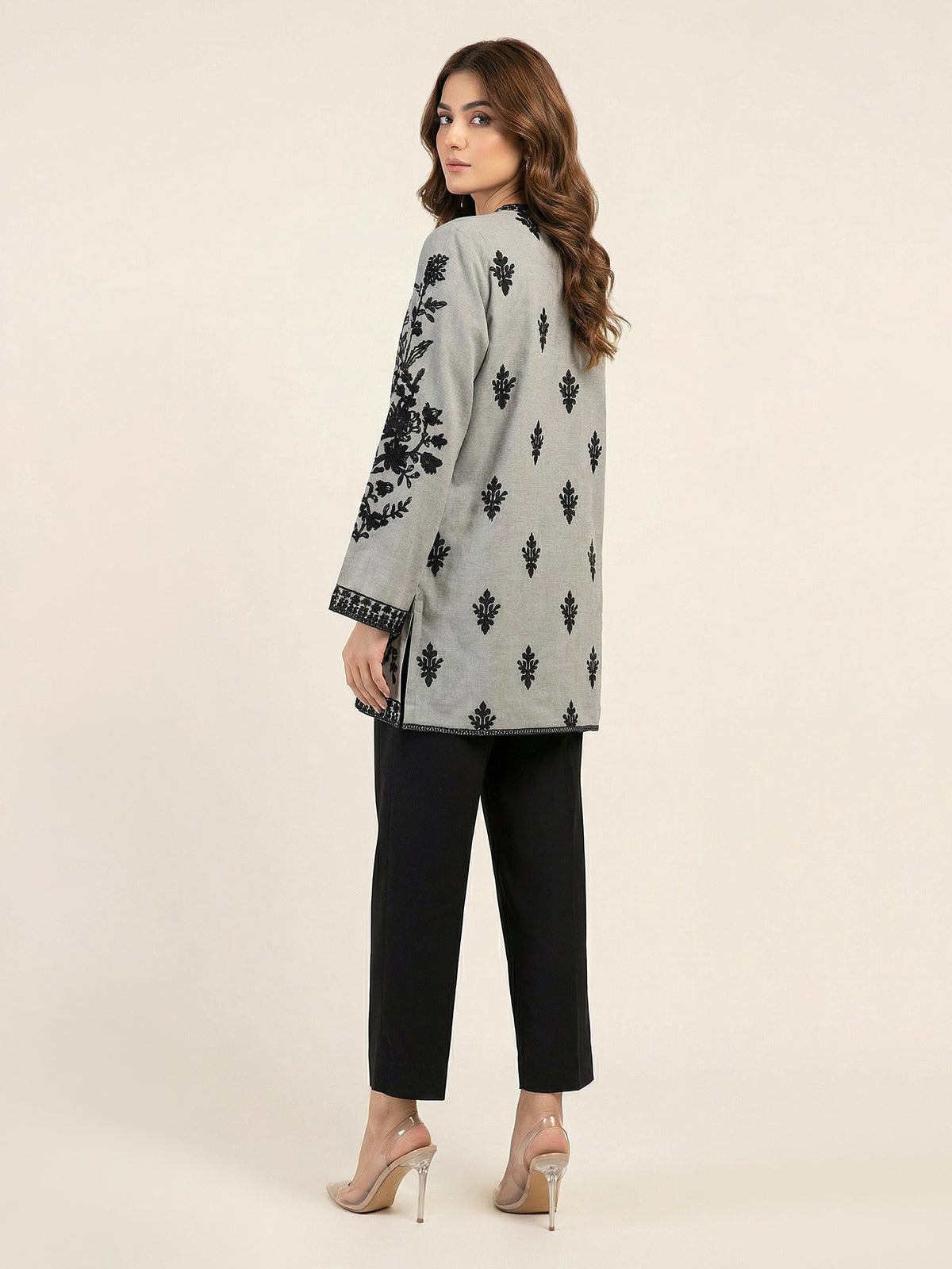 Yarn-Dyed Embroidered Kurti (Pret)