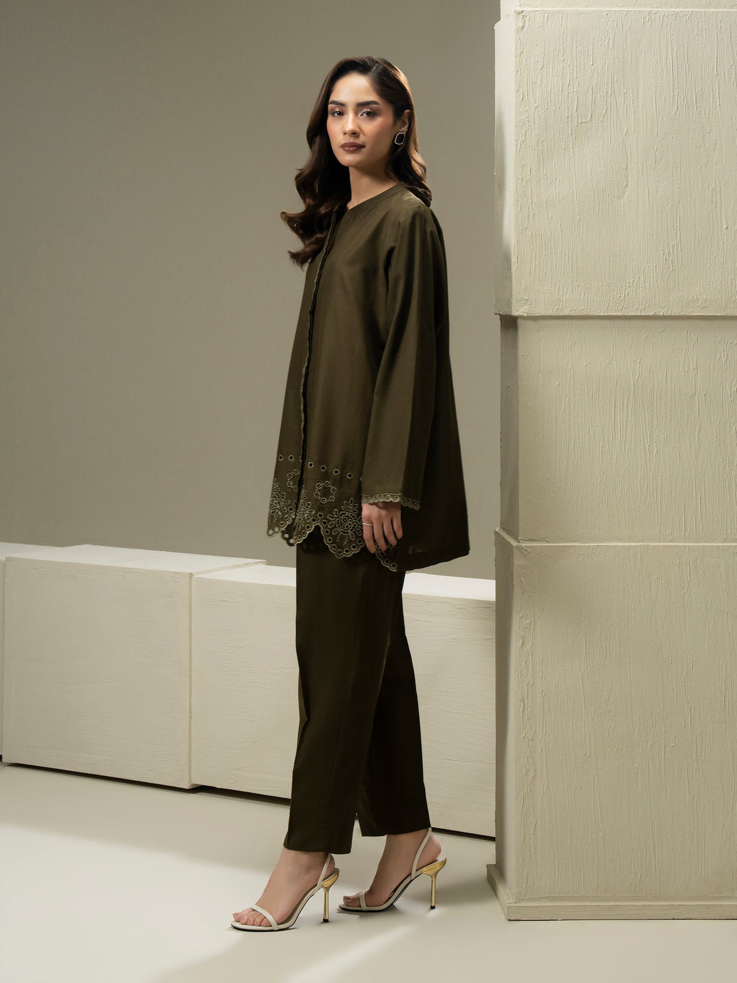 Khaddar Co-ord Set- Embroidered