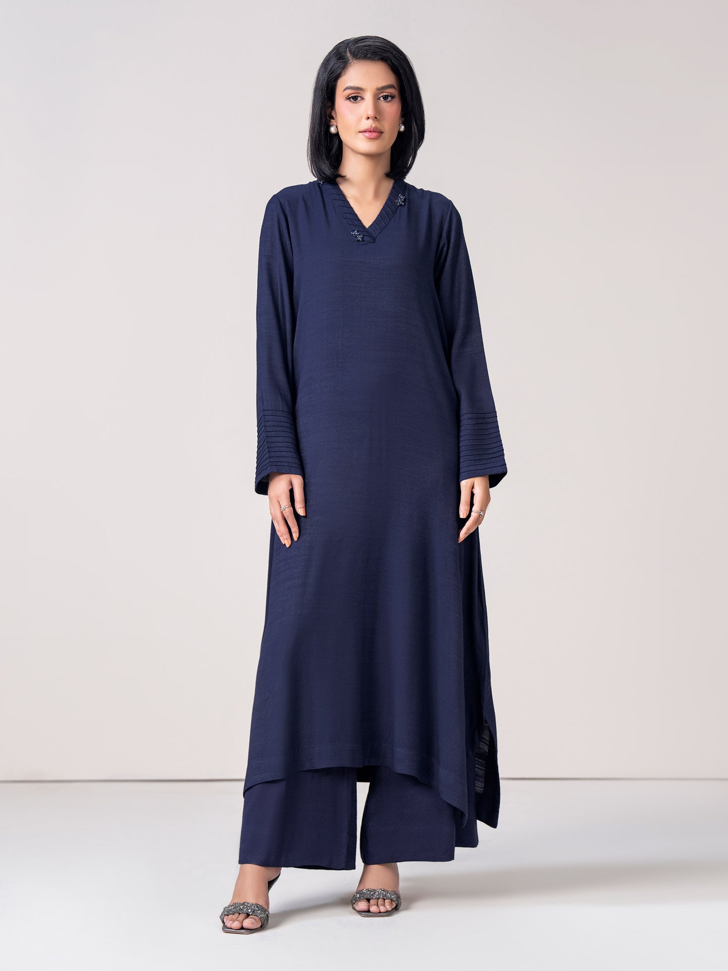 2-Piece Zari Karandi Suit (Pret)