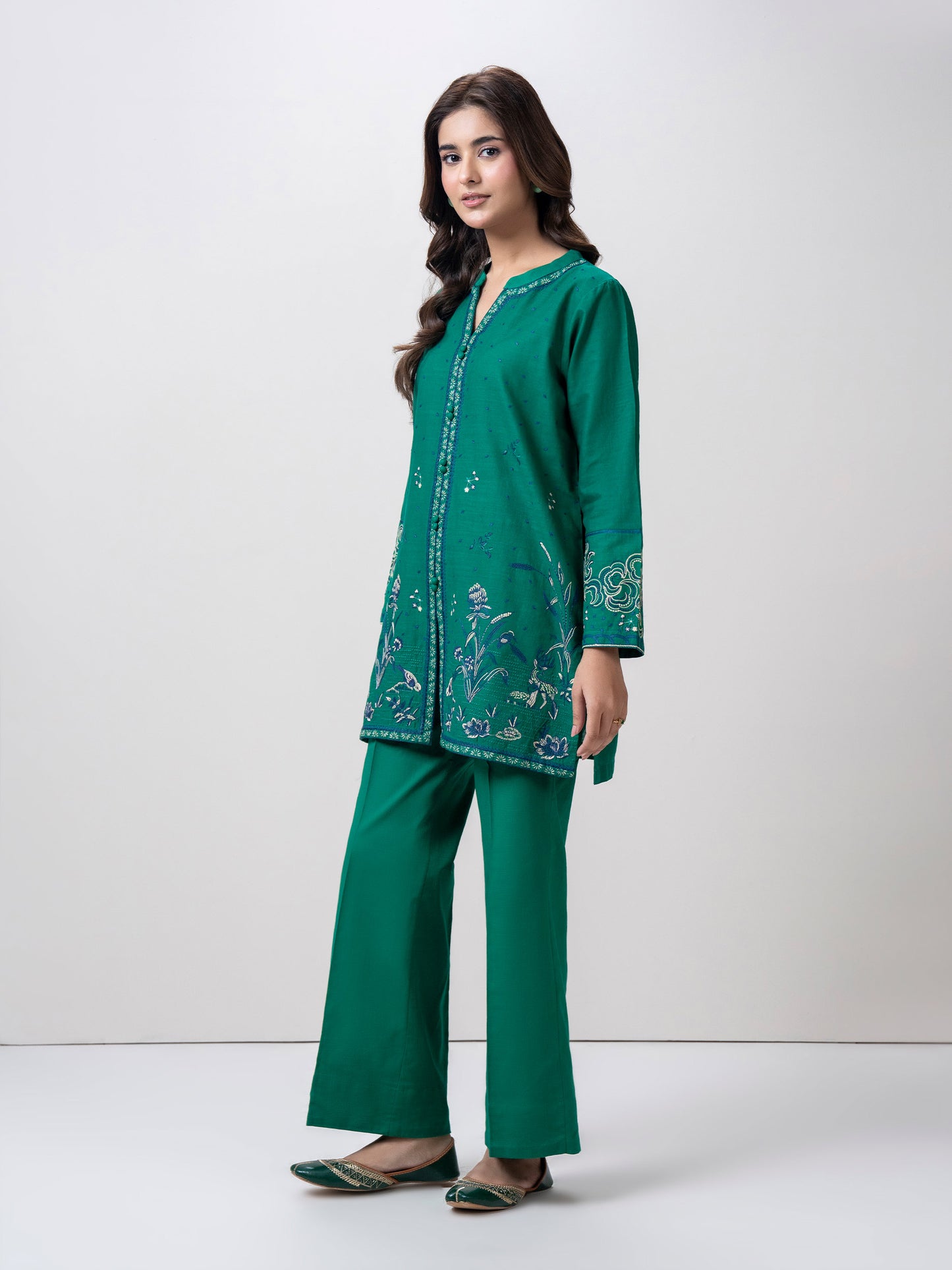 Slub Khaddar Co-ord Set- Embroidered