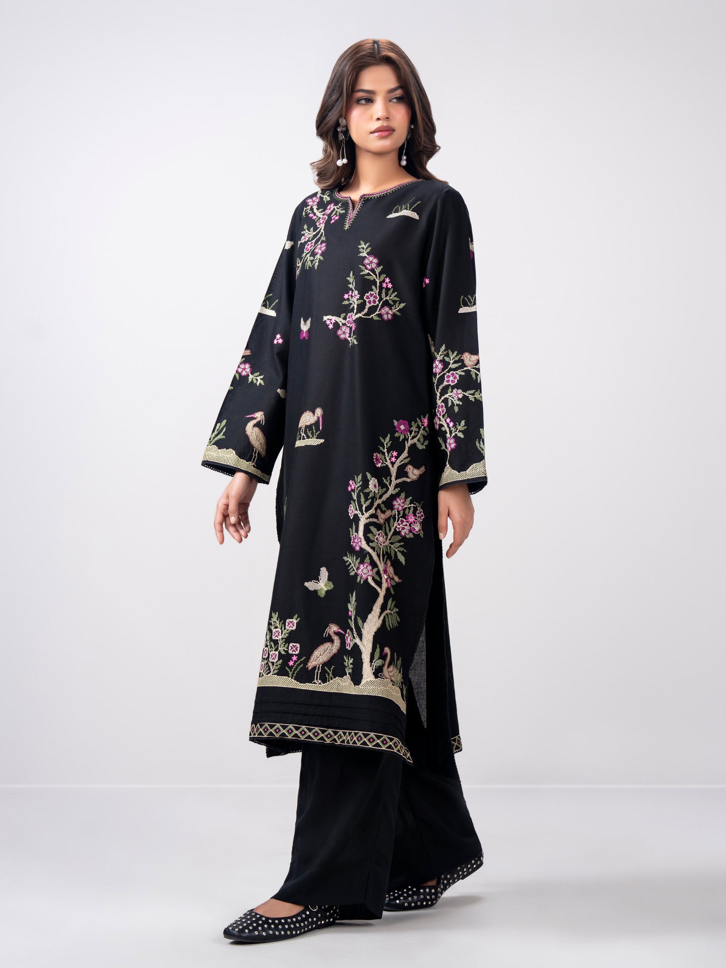 Khaddar Shirt- Embroidered Pret