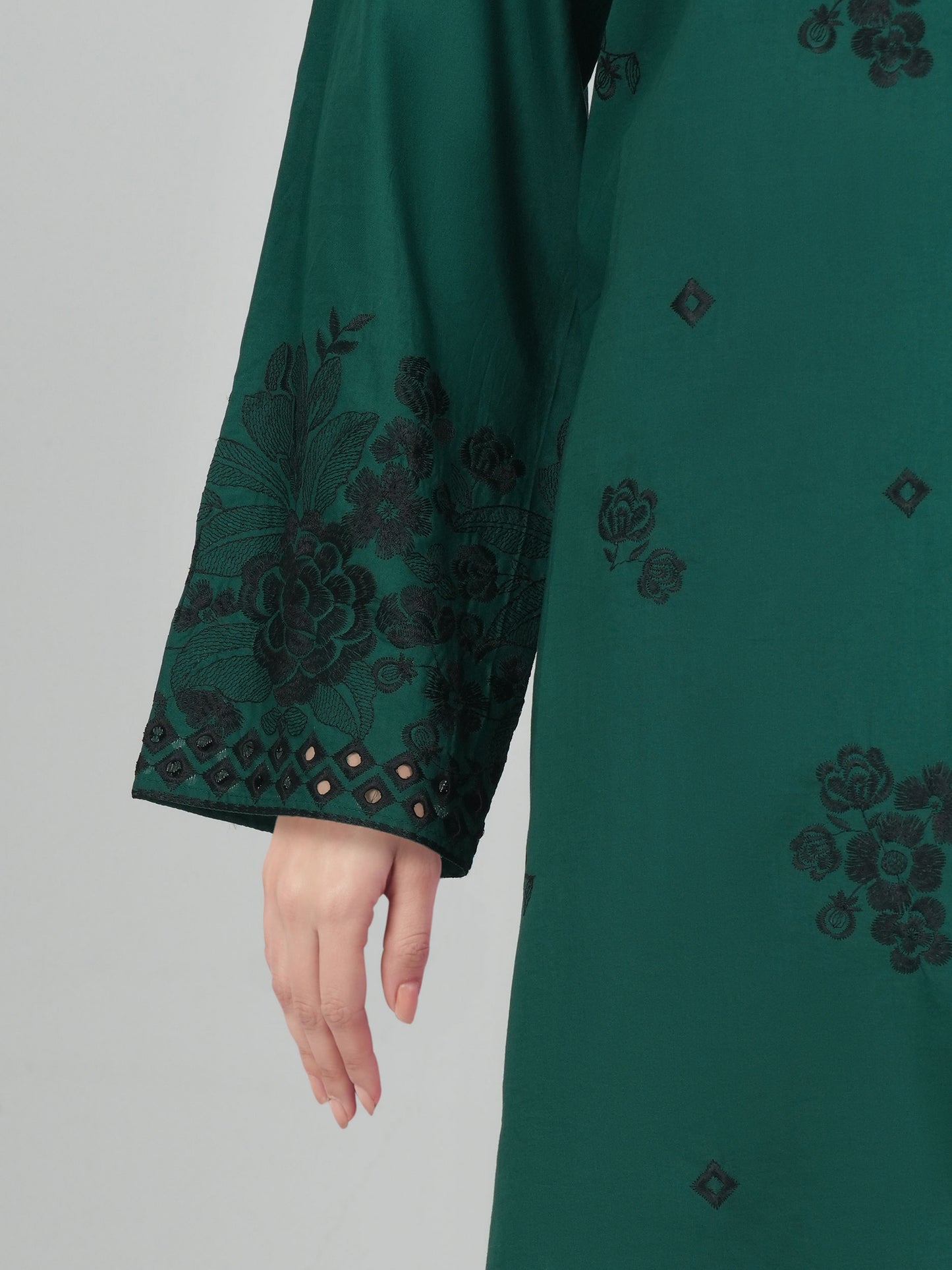 2 Piece Lawn Suit- Embroidered (Pret)