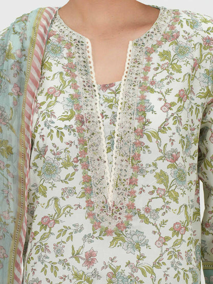 3 Piece Lawn Suit- Embroidered (Pret)