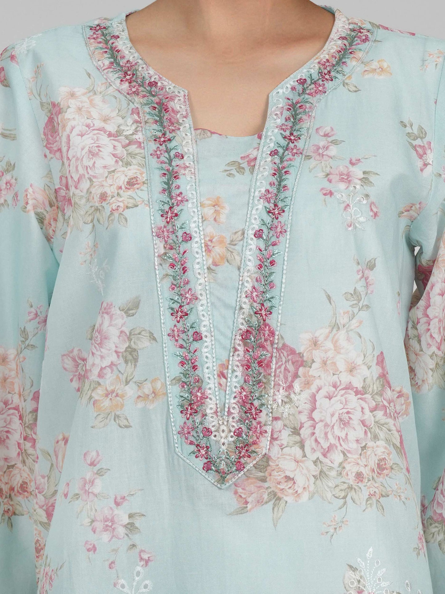 3 Piece Lawn Suit- Embroidered (Pret)