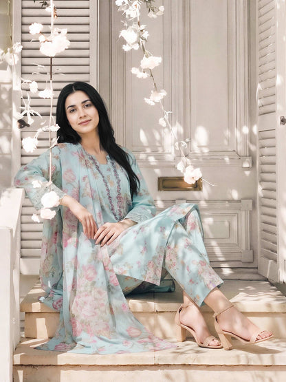 3 Piece Lawn Suit- Embroidered (Pret)