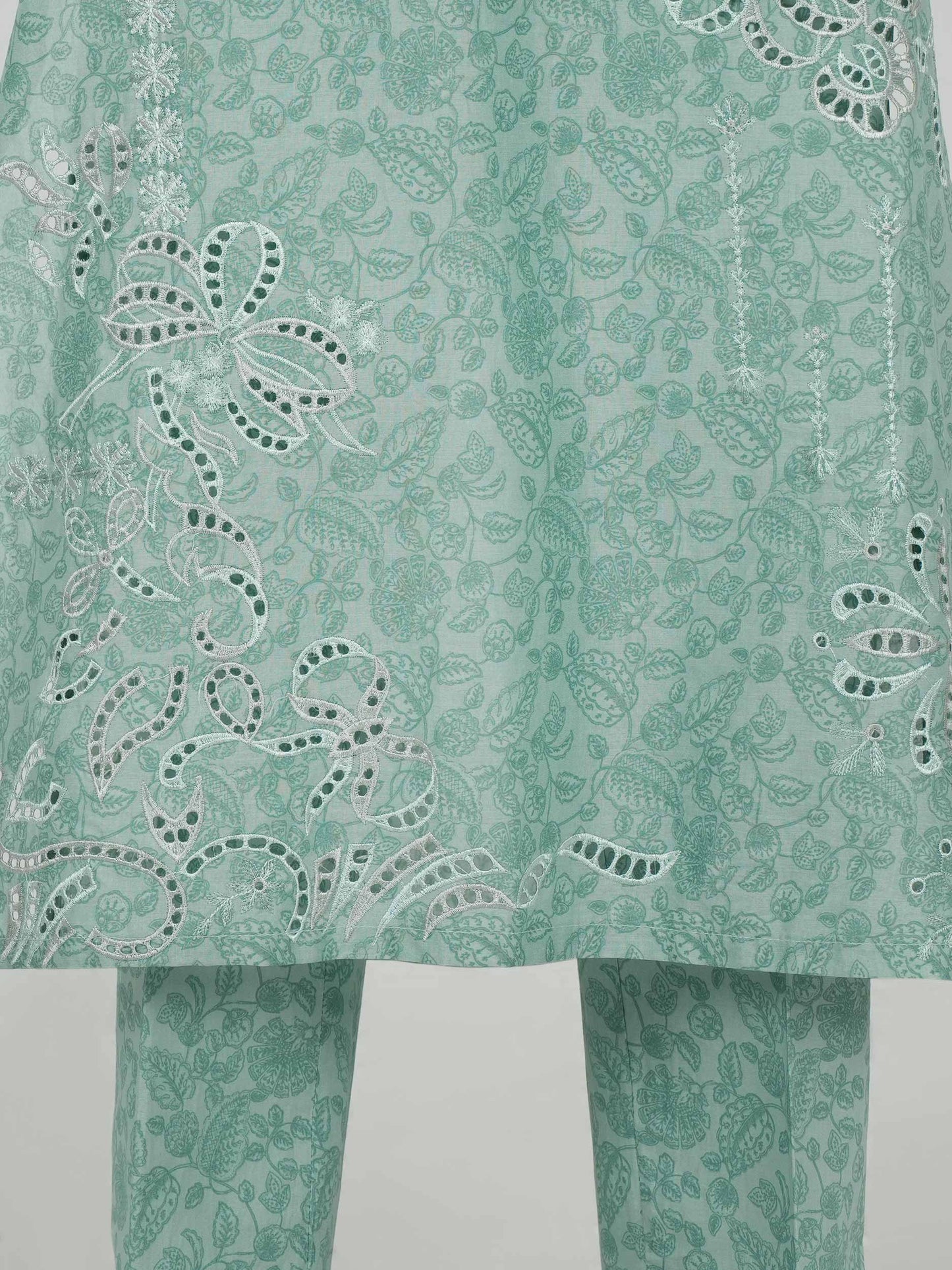 3 Piece Lawn Suit- Embroidered (Pret)