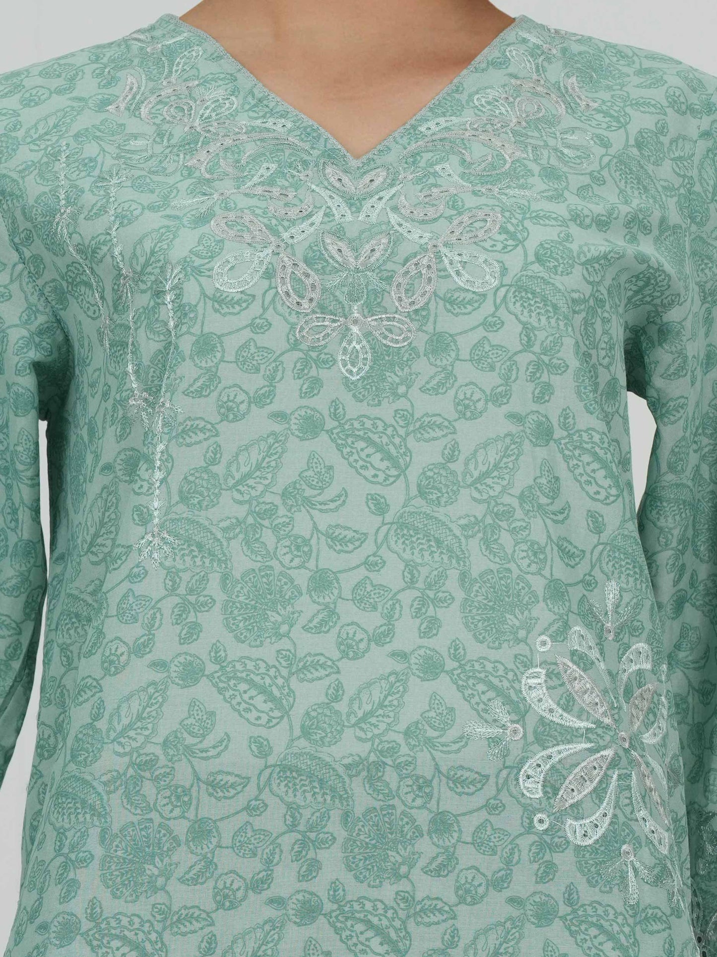 3 Piece Lawn Suit- Embroidered (Pret)