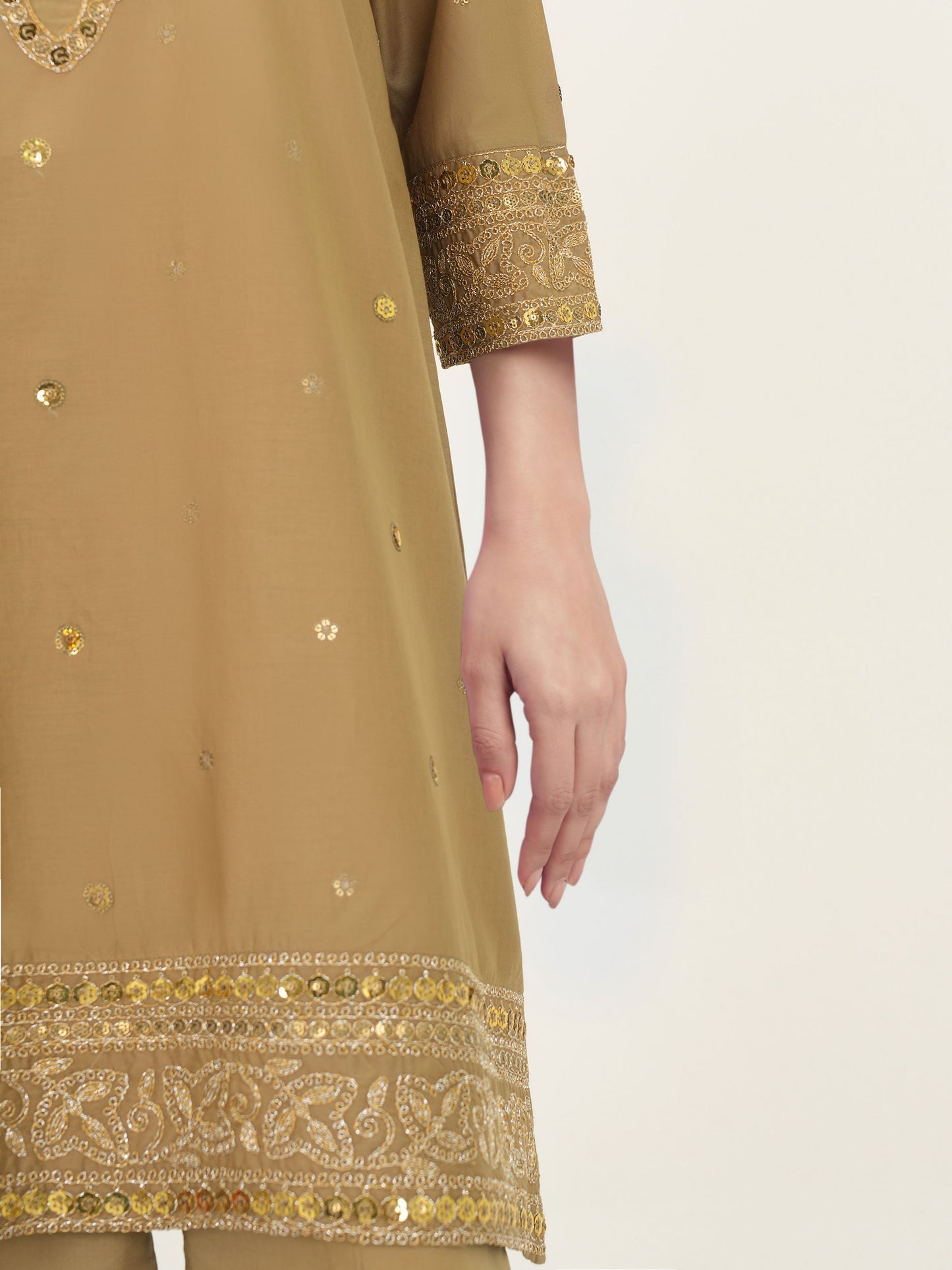 3 Piece Lawn Suit- Embroidered (Pret)