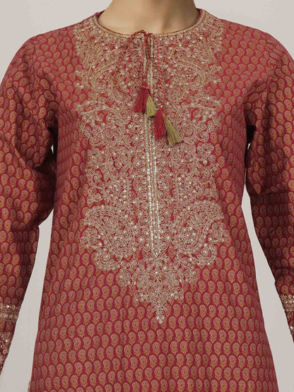 2 Piece Lawn Suit- Embroidered (Pret)