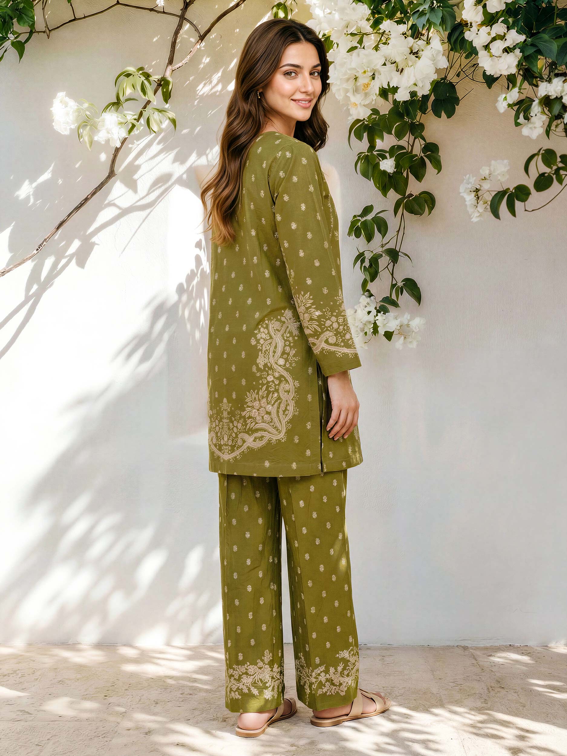 2 Piece Lawn Suit (Pret)