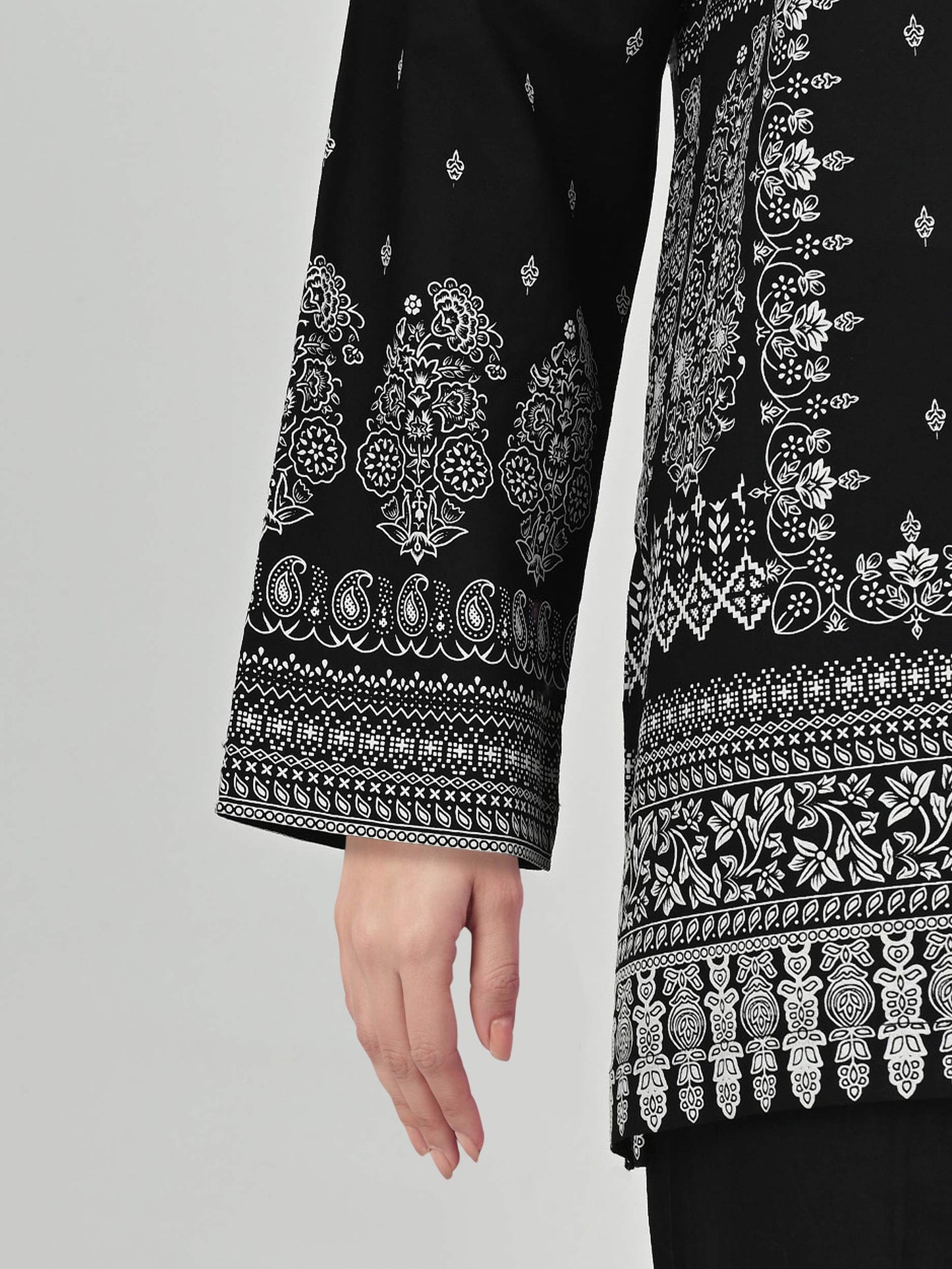 Lawn Kurti (Pret)