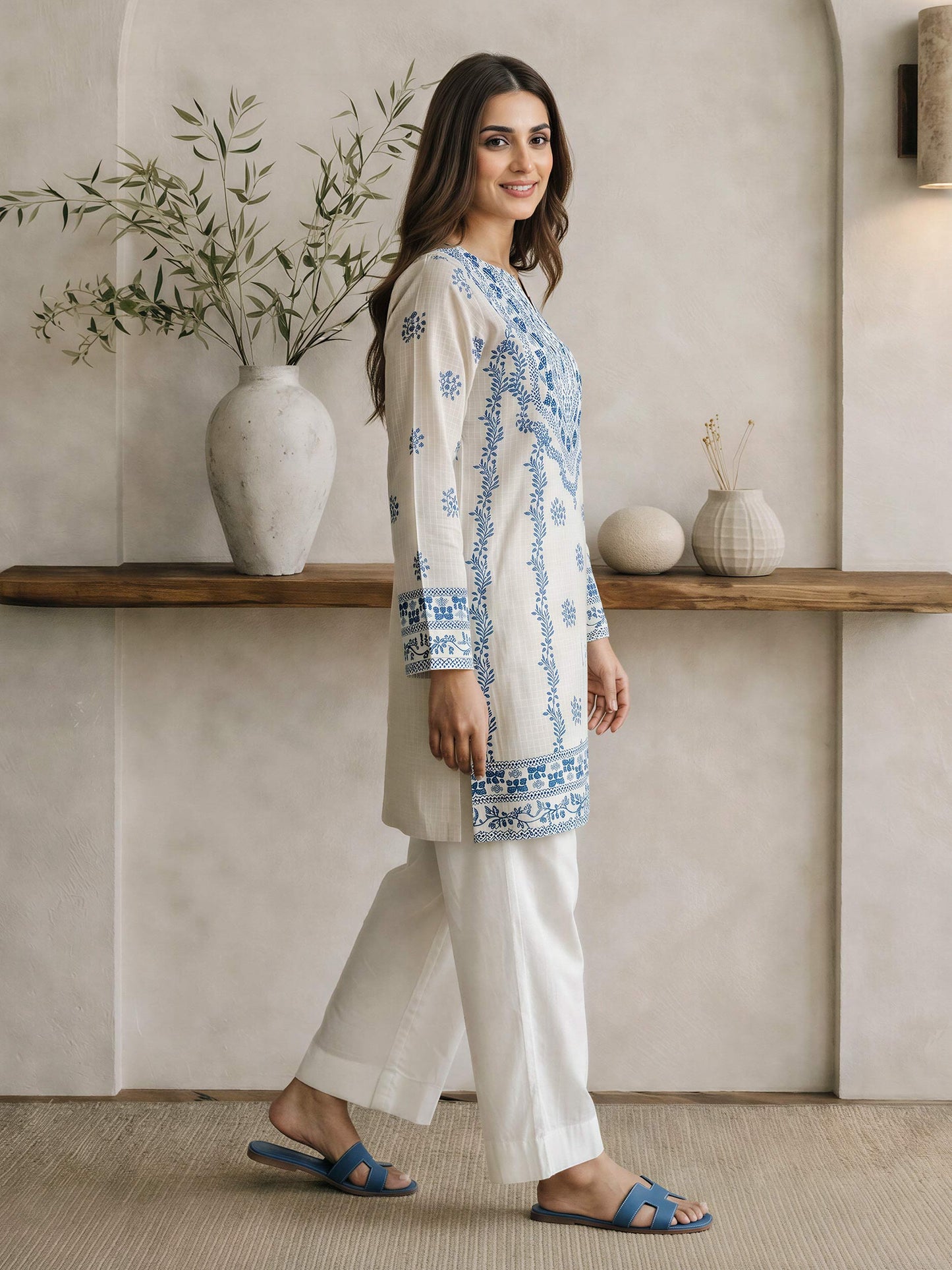 Lawn Kurti (Pret)