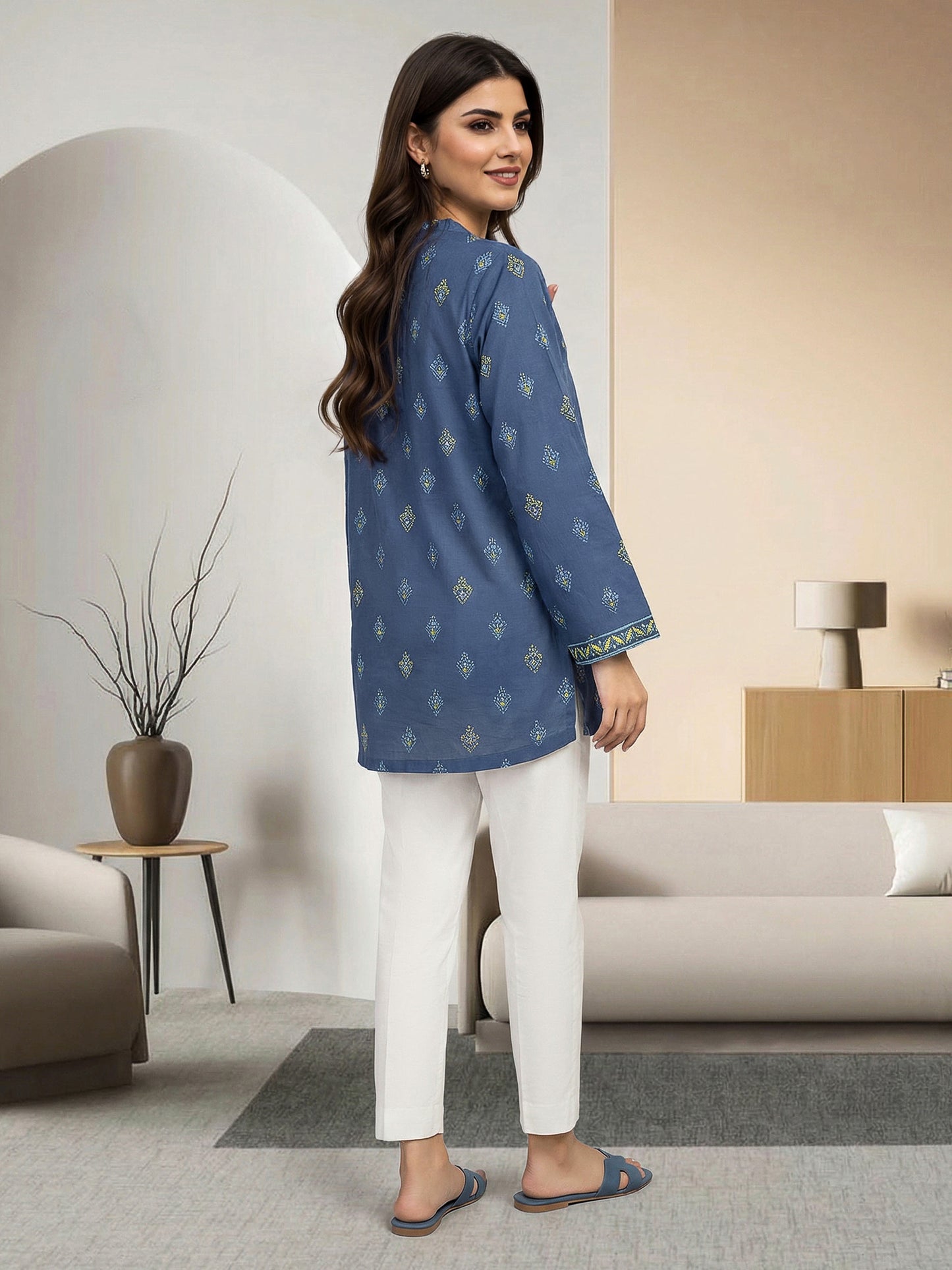 Lawn Kurti (Pret)