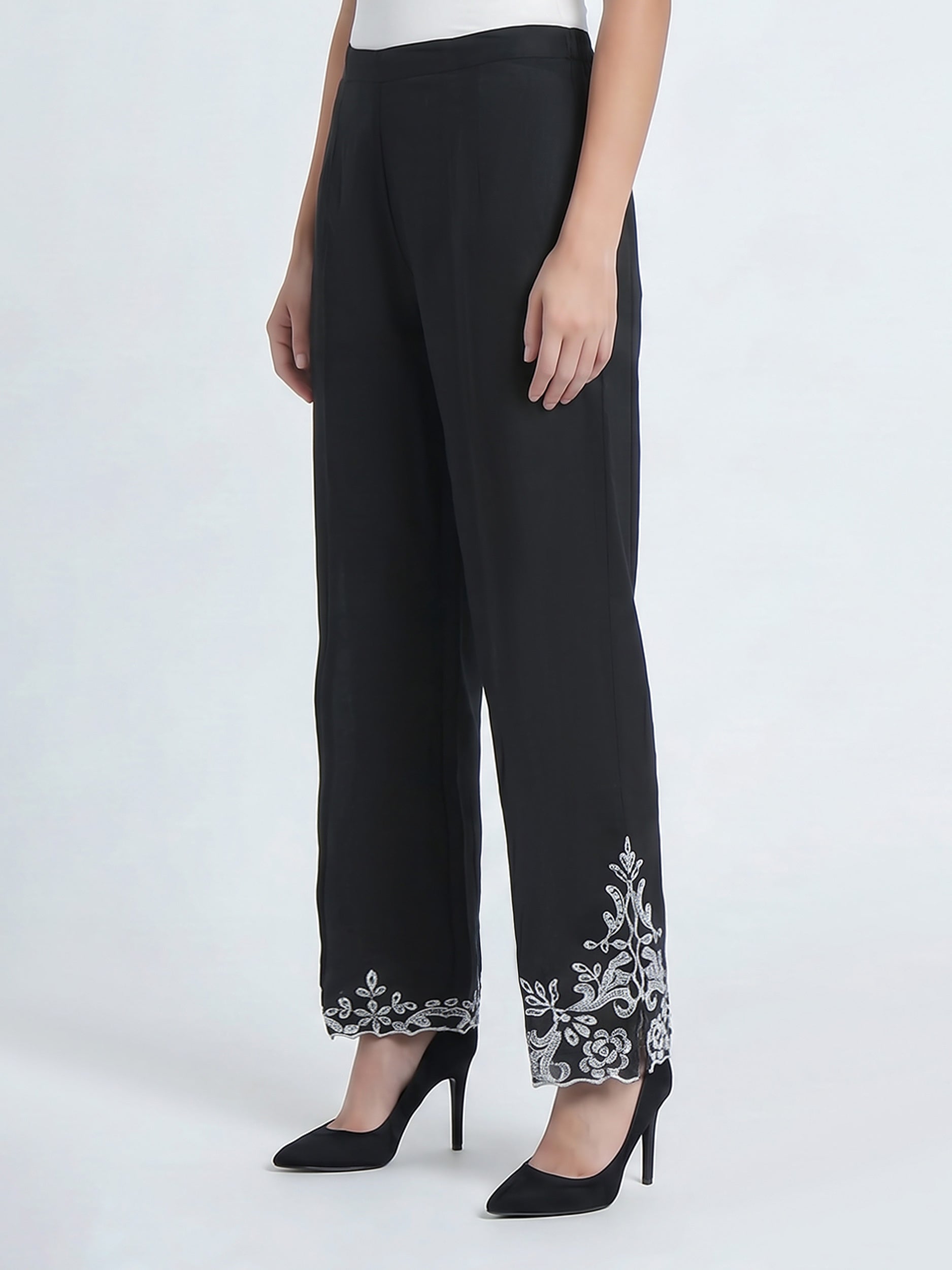 Cambric Trousers- Embroidered (Pret)