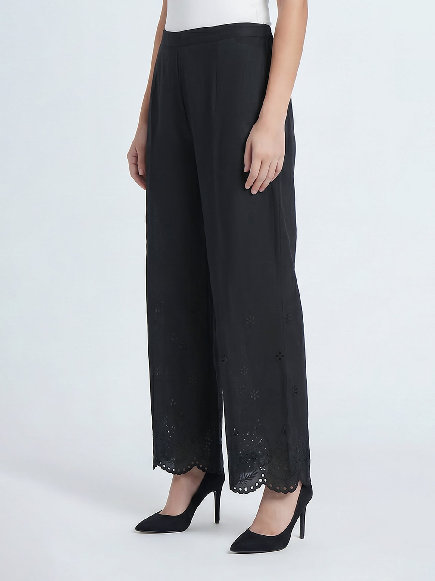 Cambric Trousers- Embroidered (Pret)
