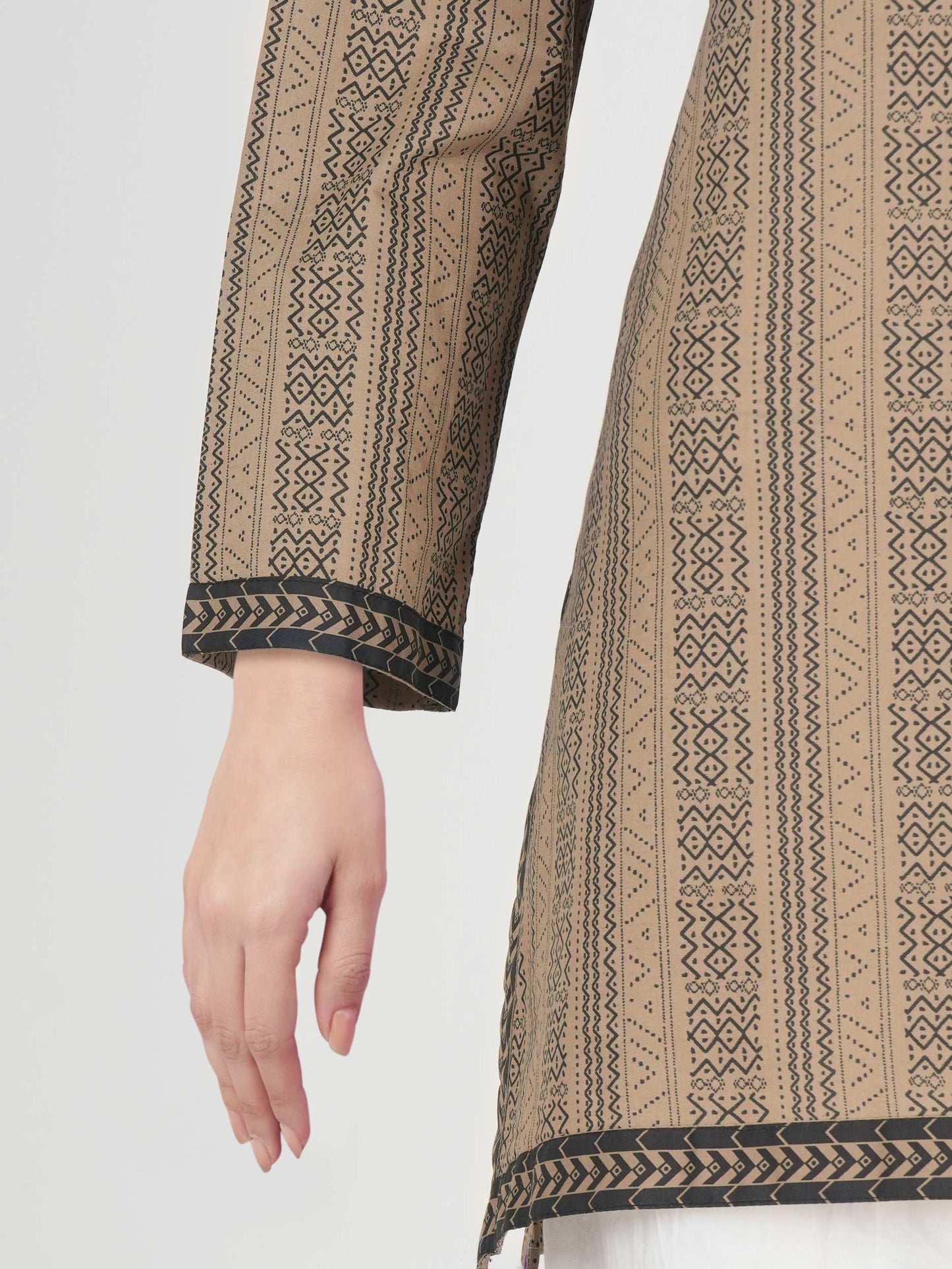 Cambric Kurti (Pret)