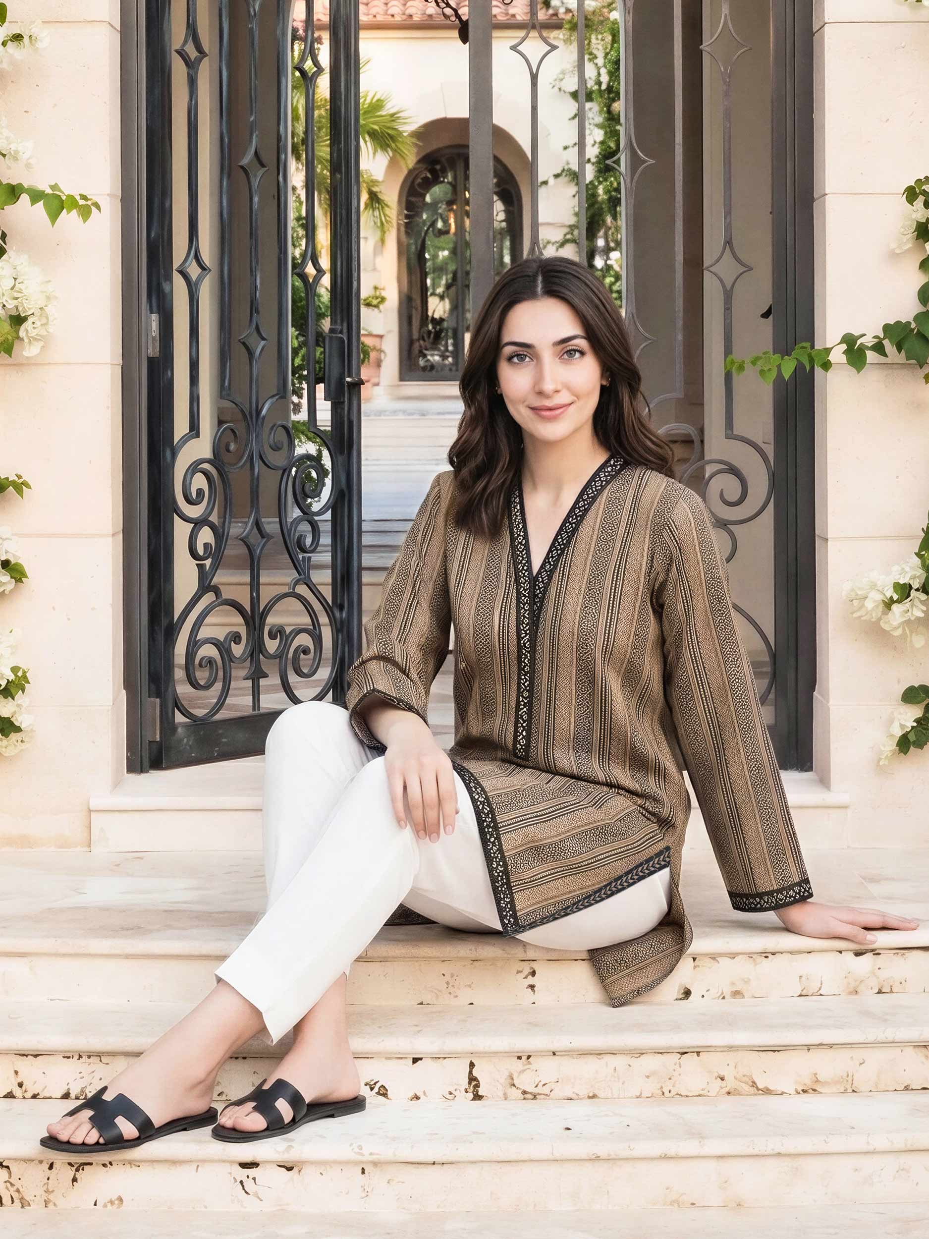 Cambric Kurti (Pret)