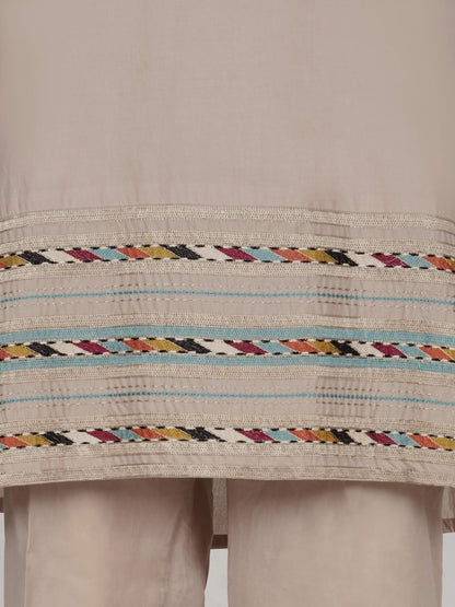 2 Piece Lawn Suit- Embroidered (Pret)