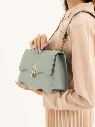 classic-curvey-handbag