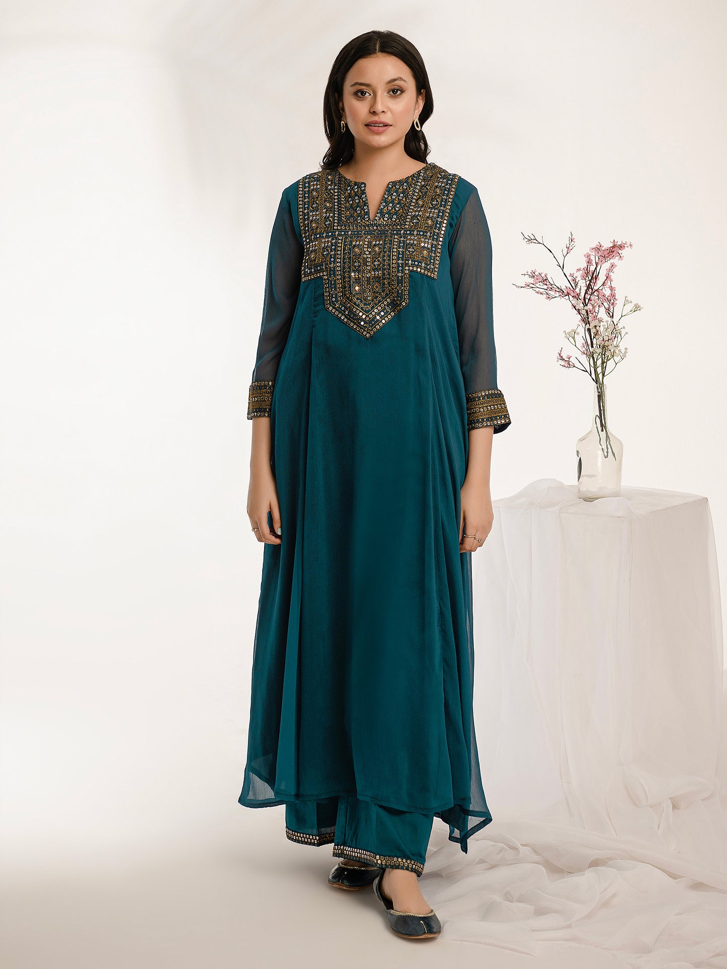 2 Piece Chiffon Suit-Embroidered (Pret)