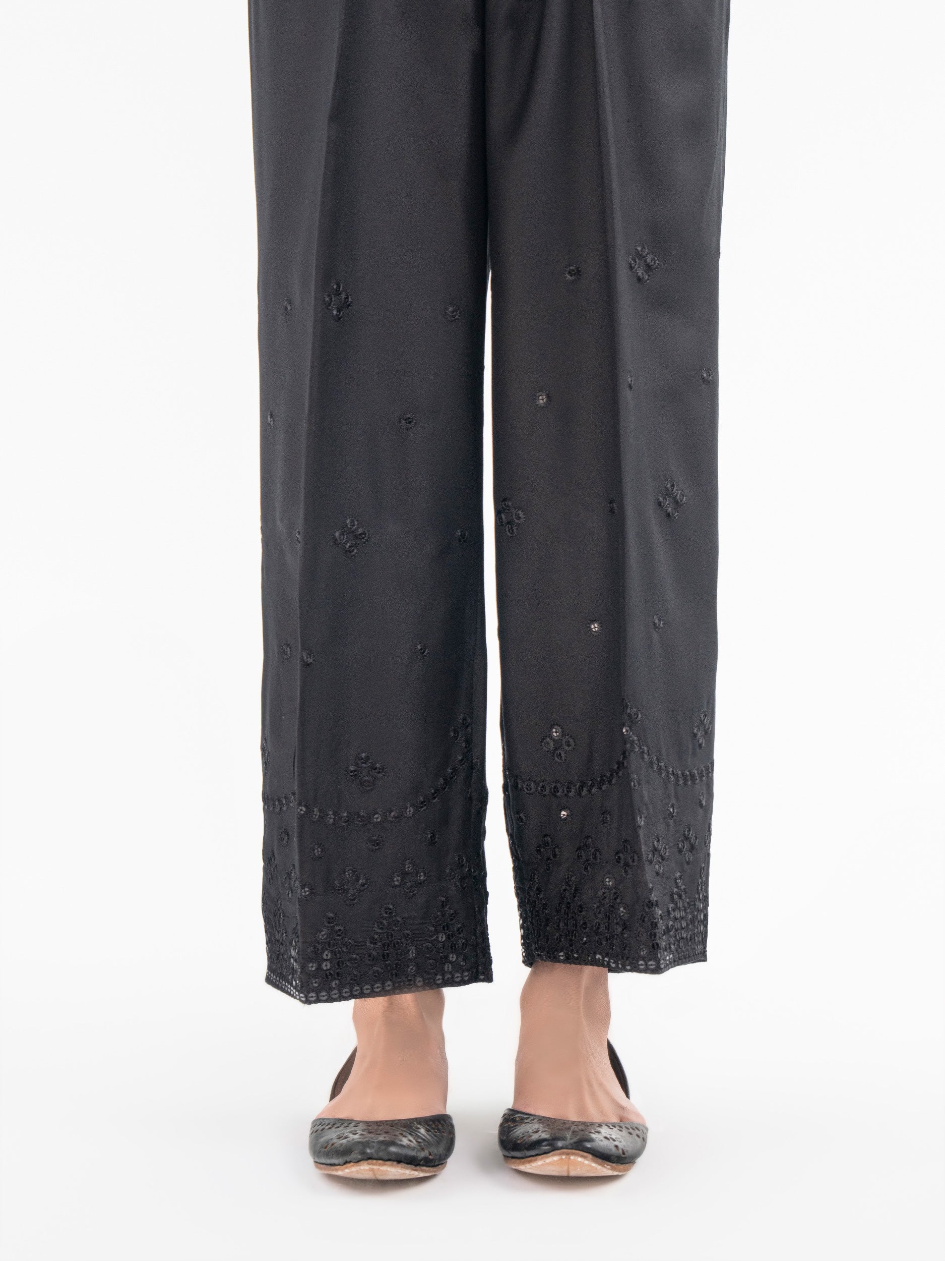 embroidered-crepe-trouser-(pret)