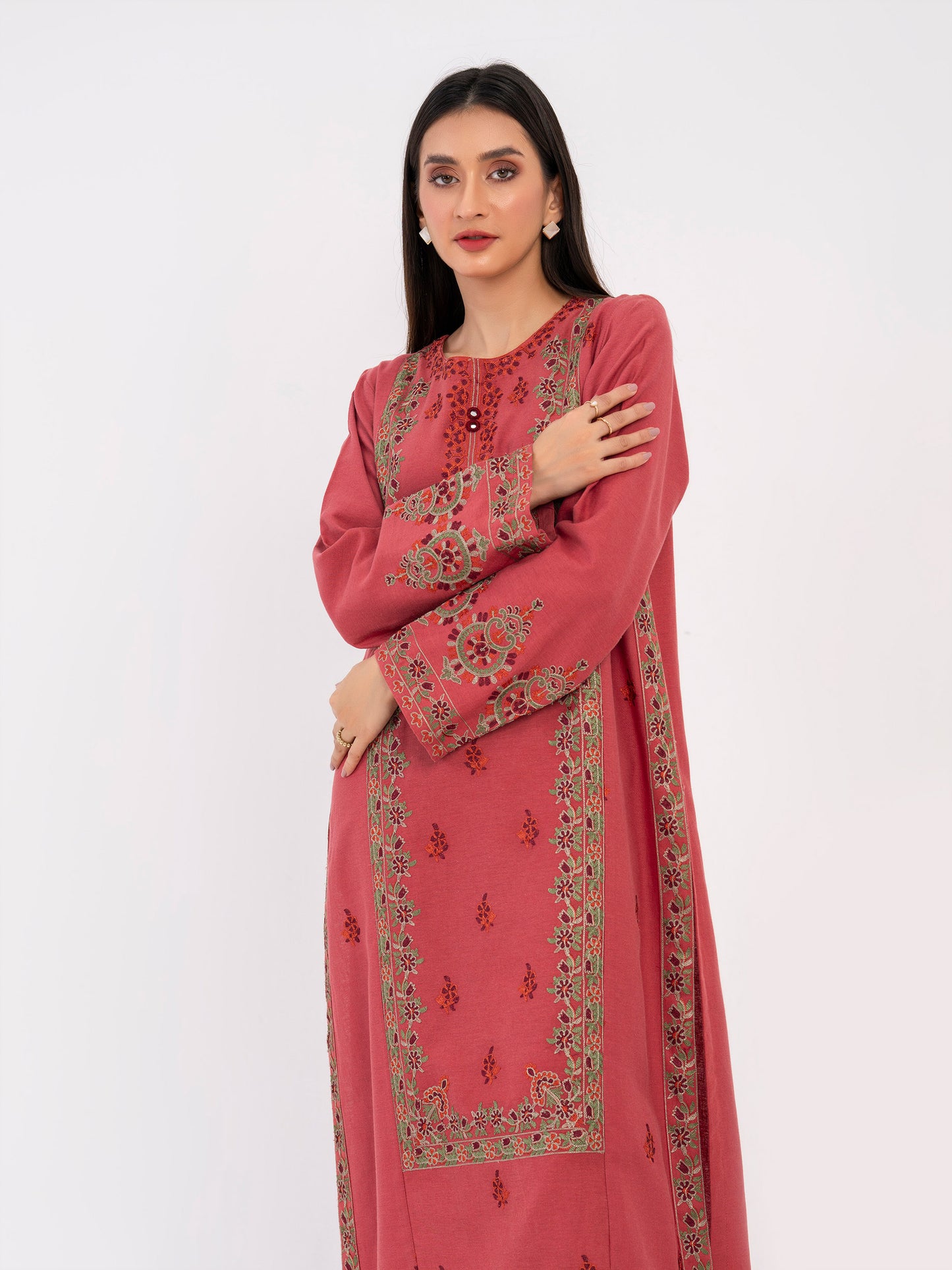 3 Piece Khaddar Suit-Embroidered (Pret)