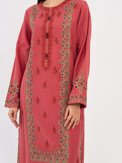 3 Piece Khaddar Suit-Embroidered (Pret)