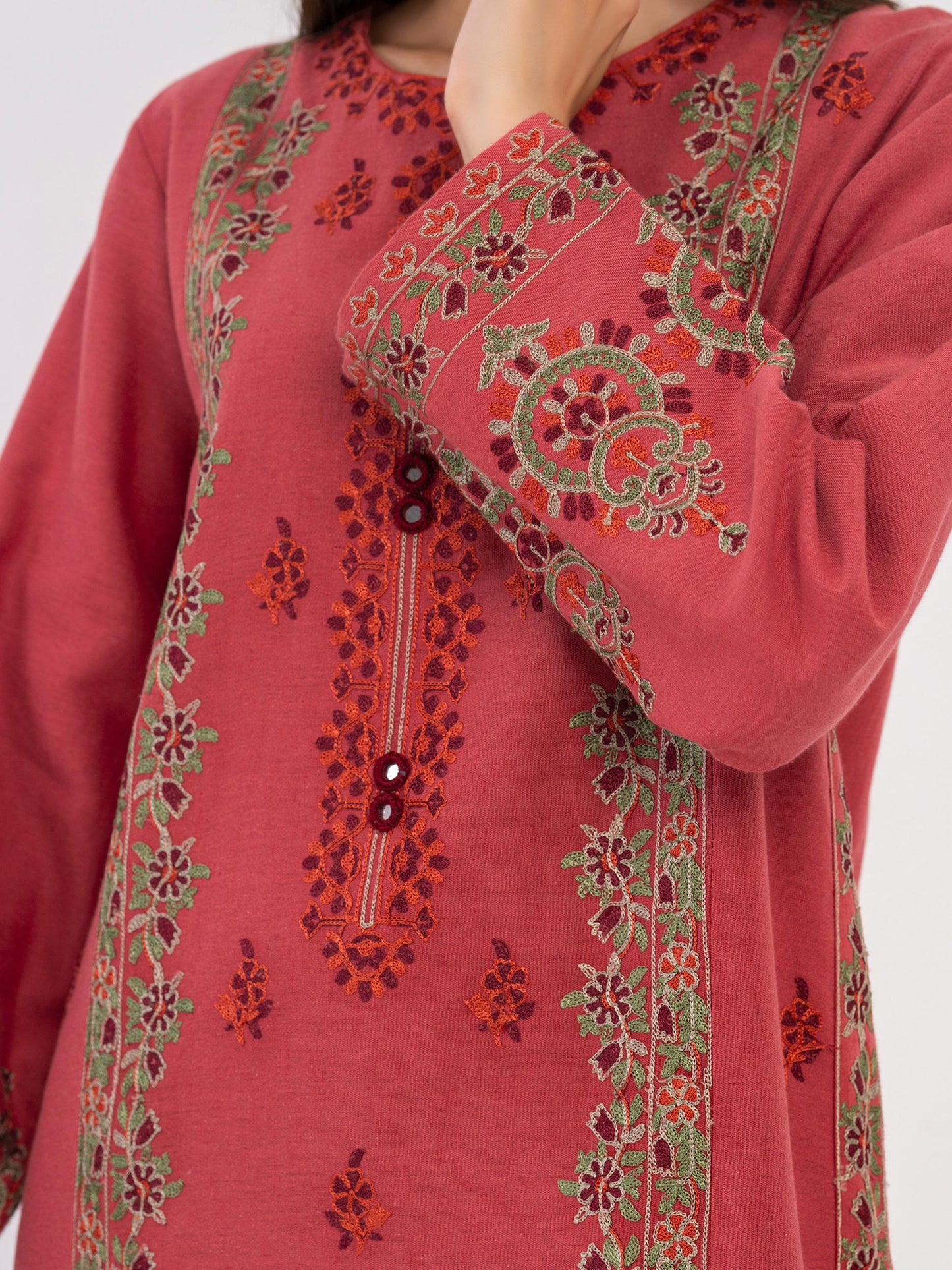 3 Piece Khaddar Suit-Embroidered (Pret)