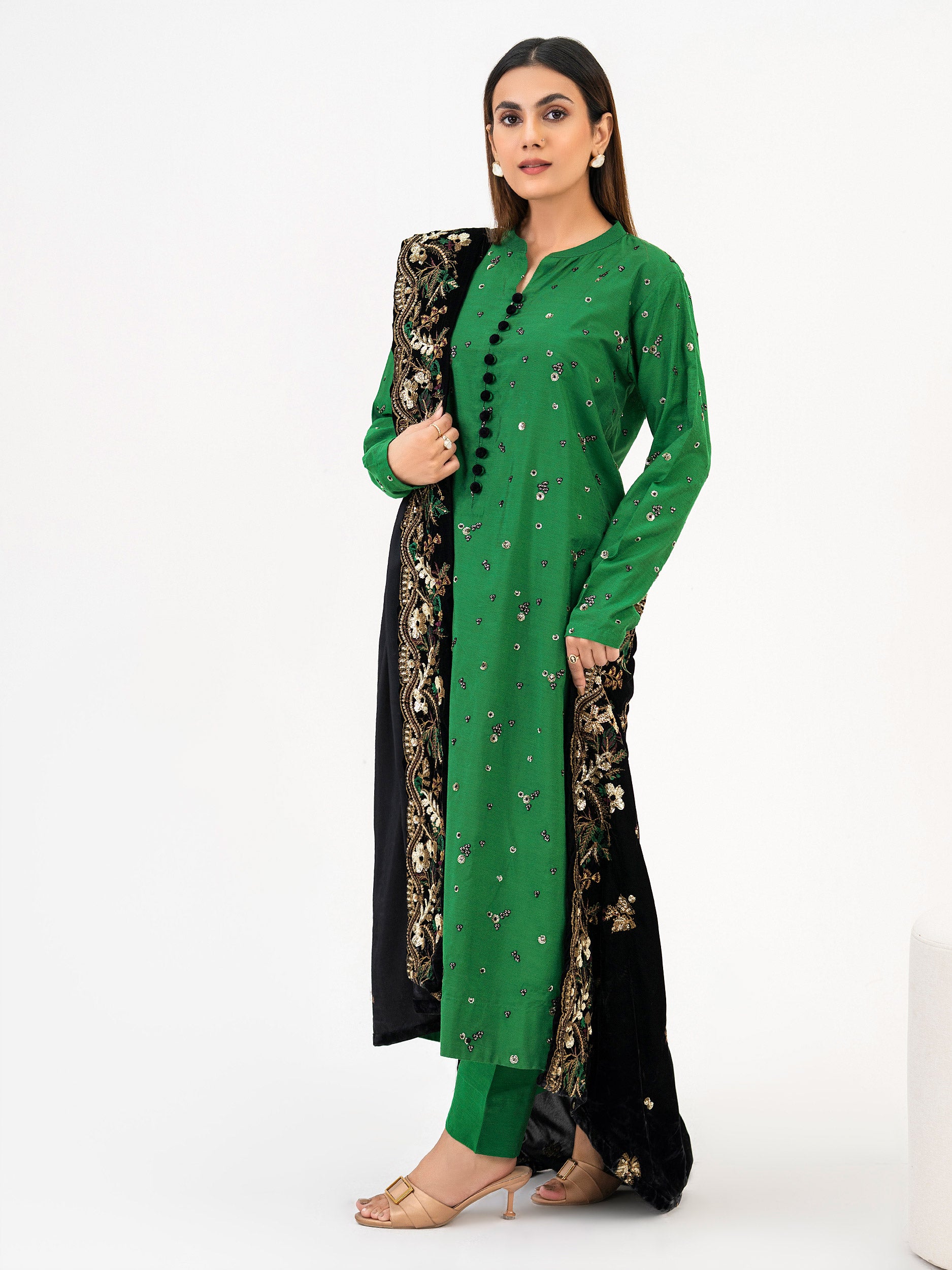 3-piece-yarn-dyed-suit-embroidered-(pret)
