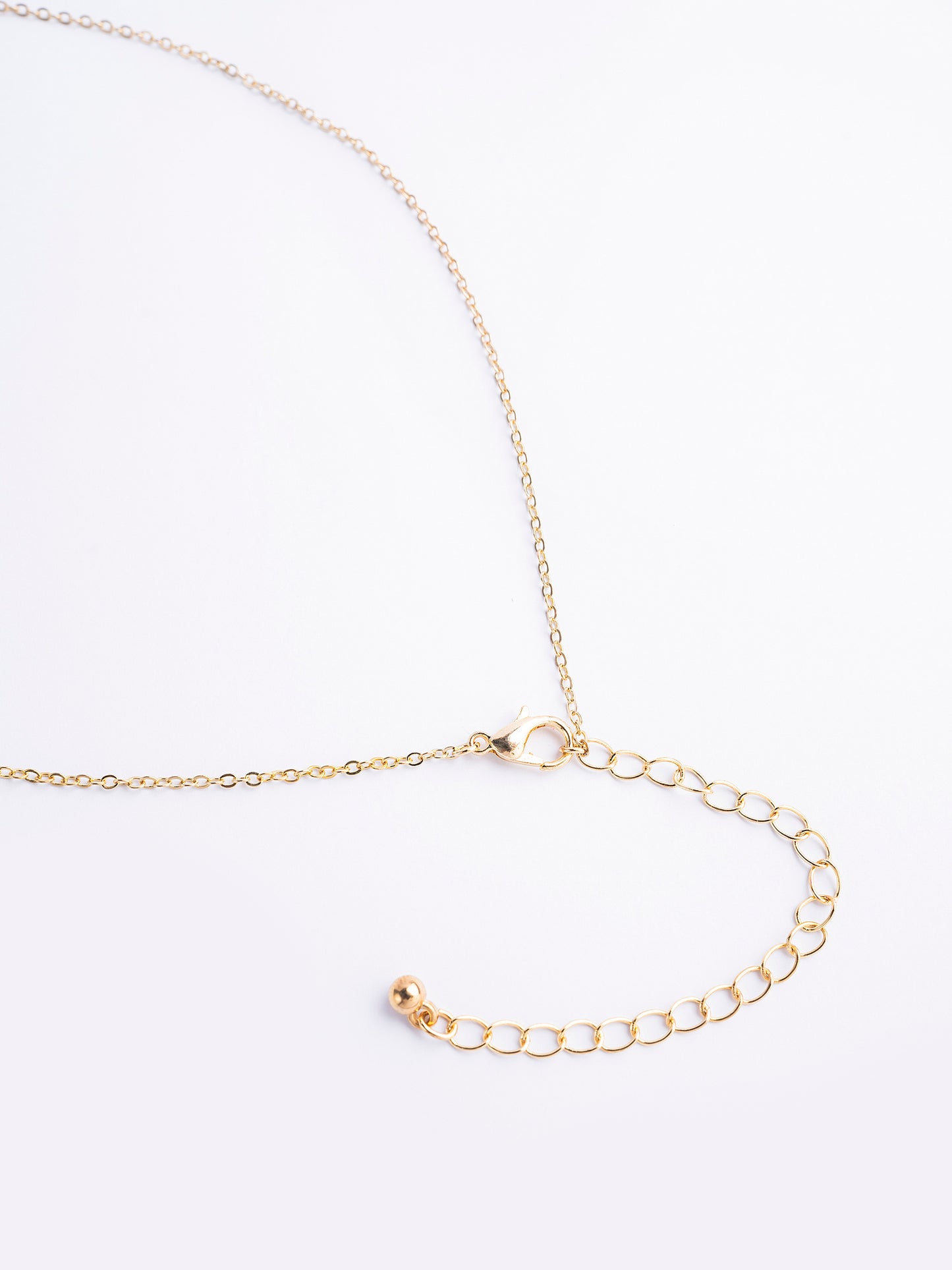 Metallic Pearl Necklace