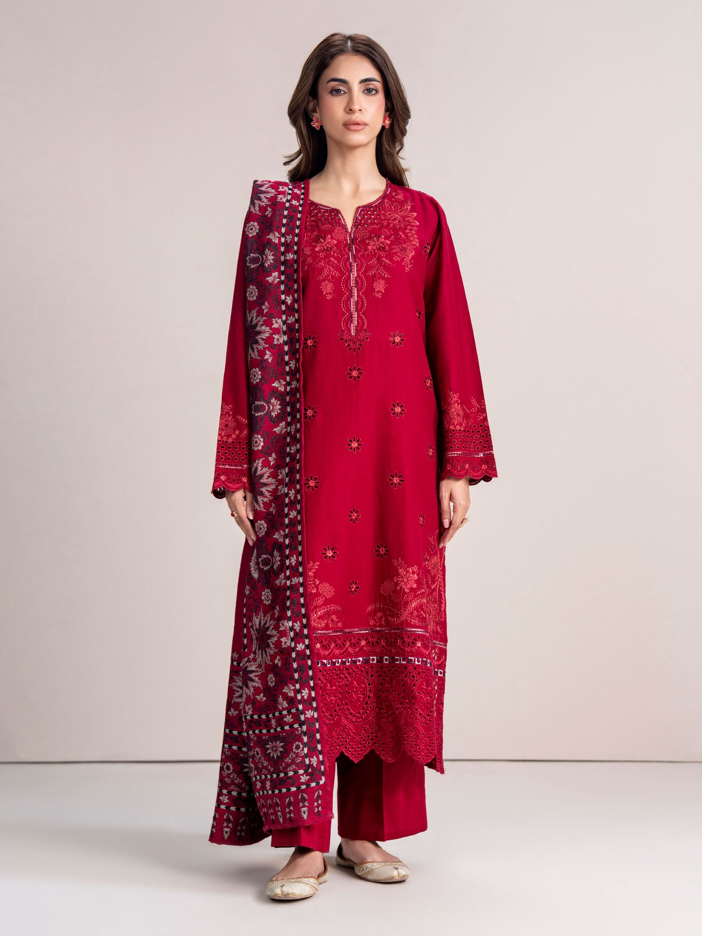 3 Piece Khaddar Suit- Embroidered (Pret)