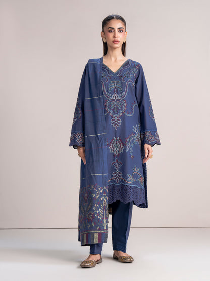 3 Piece Khaddar Suit- Embroidered (Pret)