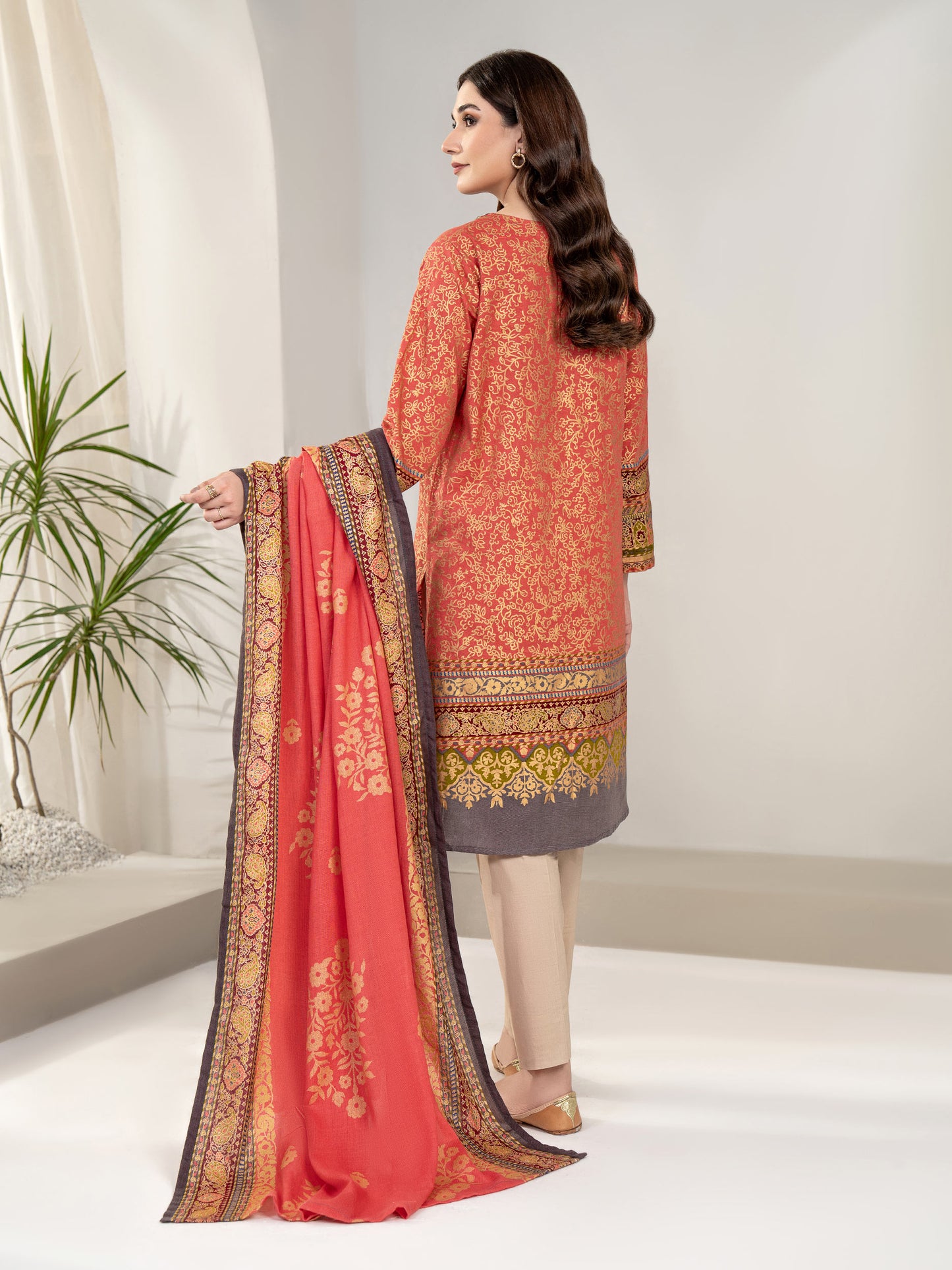 2 Piece Khaddar Suit-Embroidered (Unstitched)