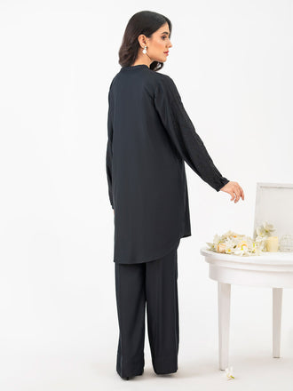 2-piece-crepe-suit-embroidered-(pret)