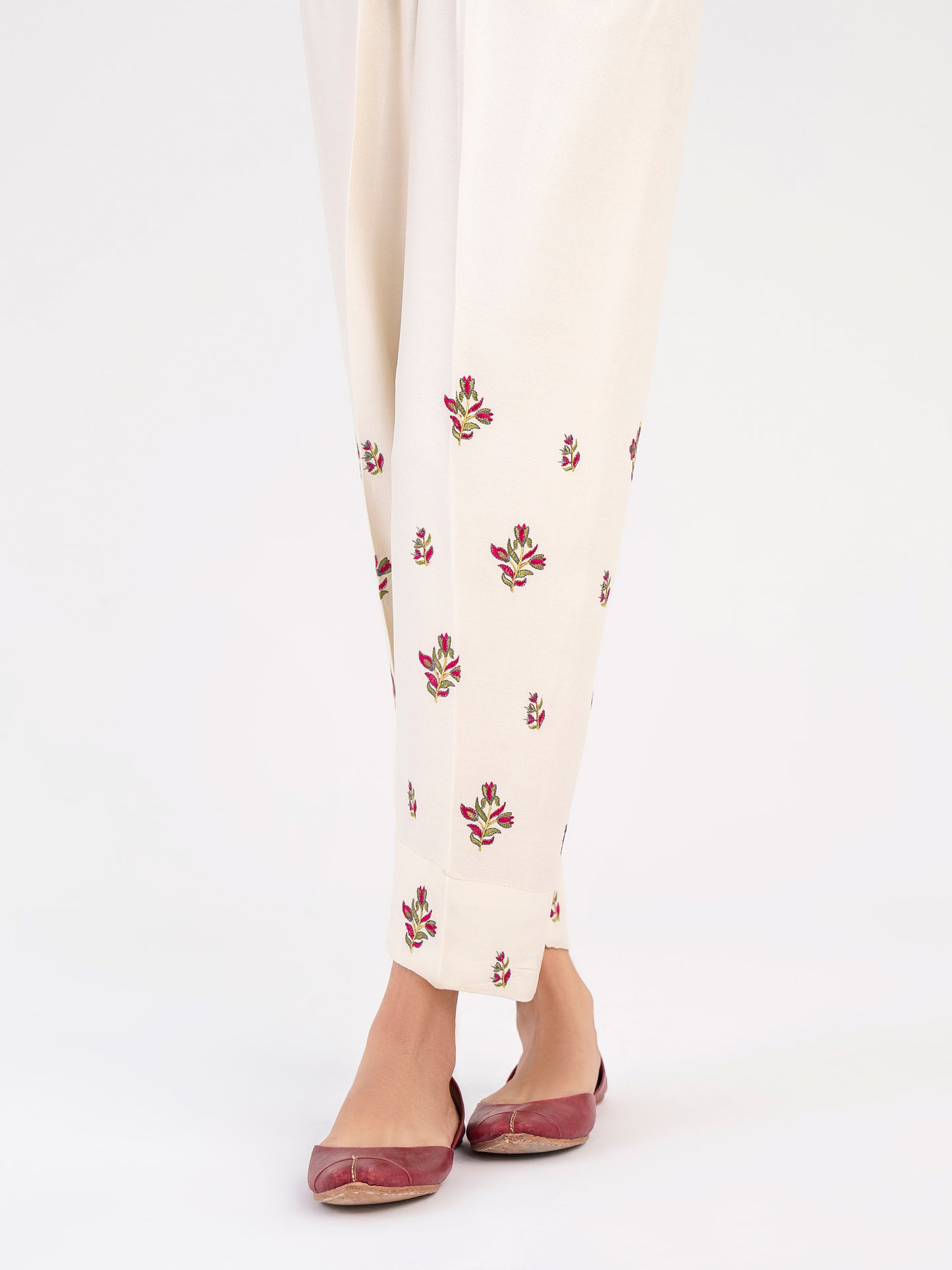 Embroidered Crepe Trouser(Pret)
