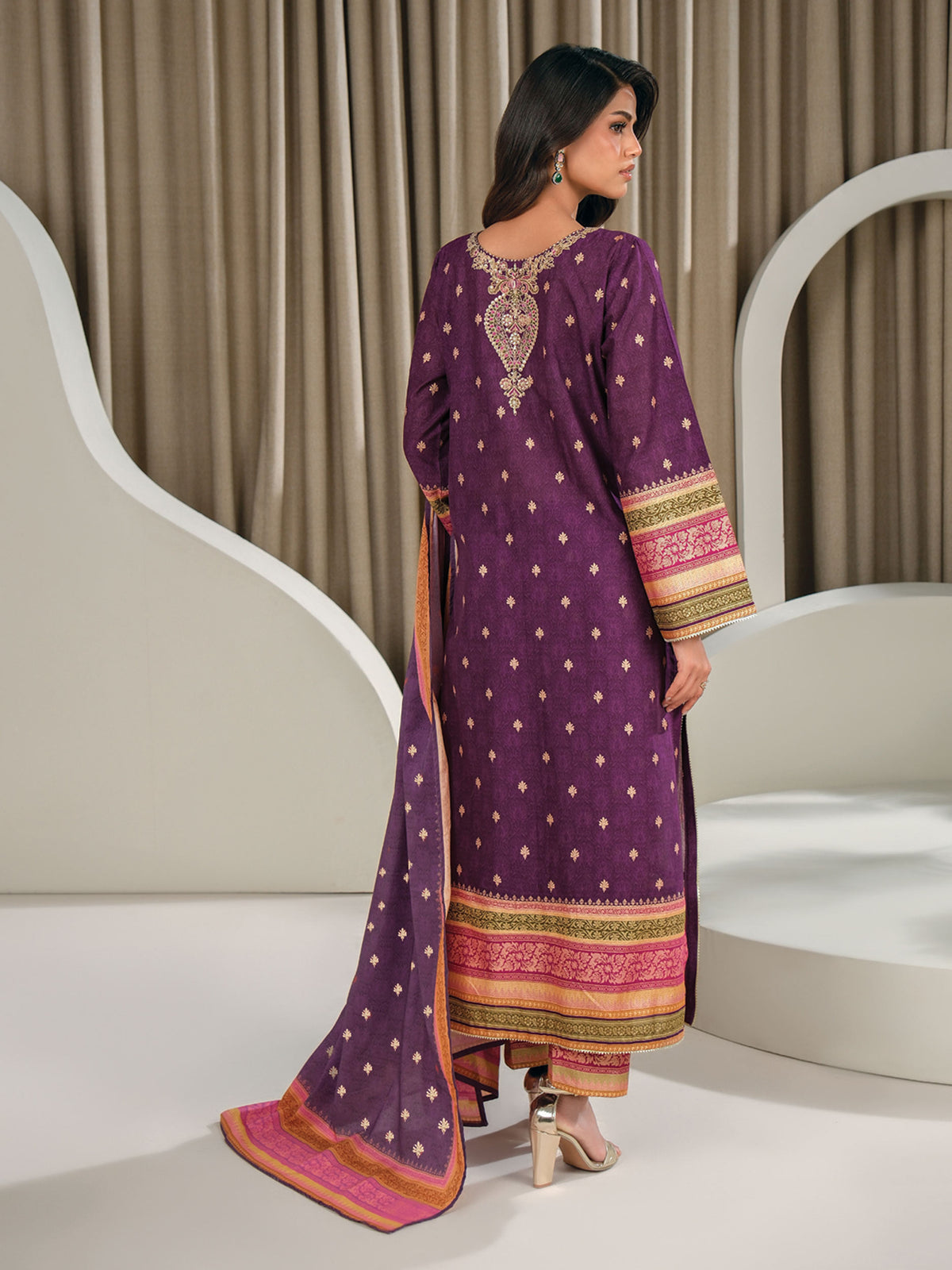 3 Piece Lawn Suit-Embroidered (Unstitched)